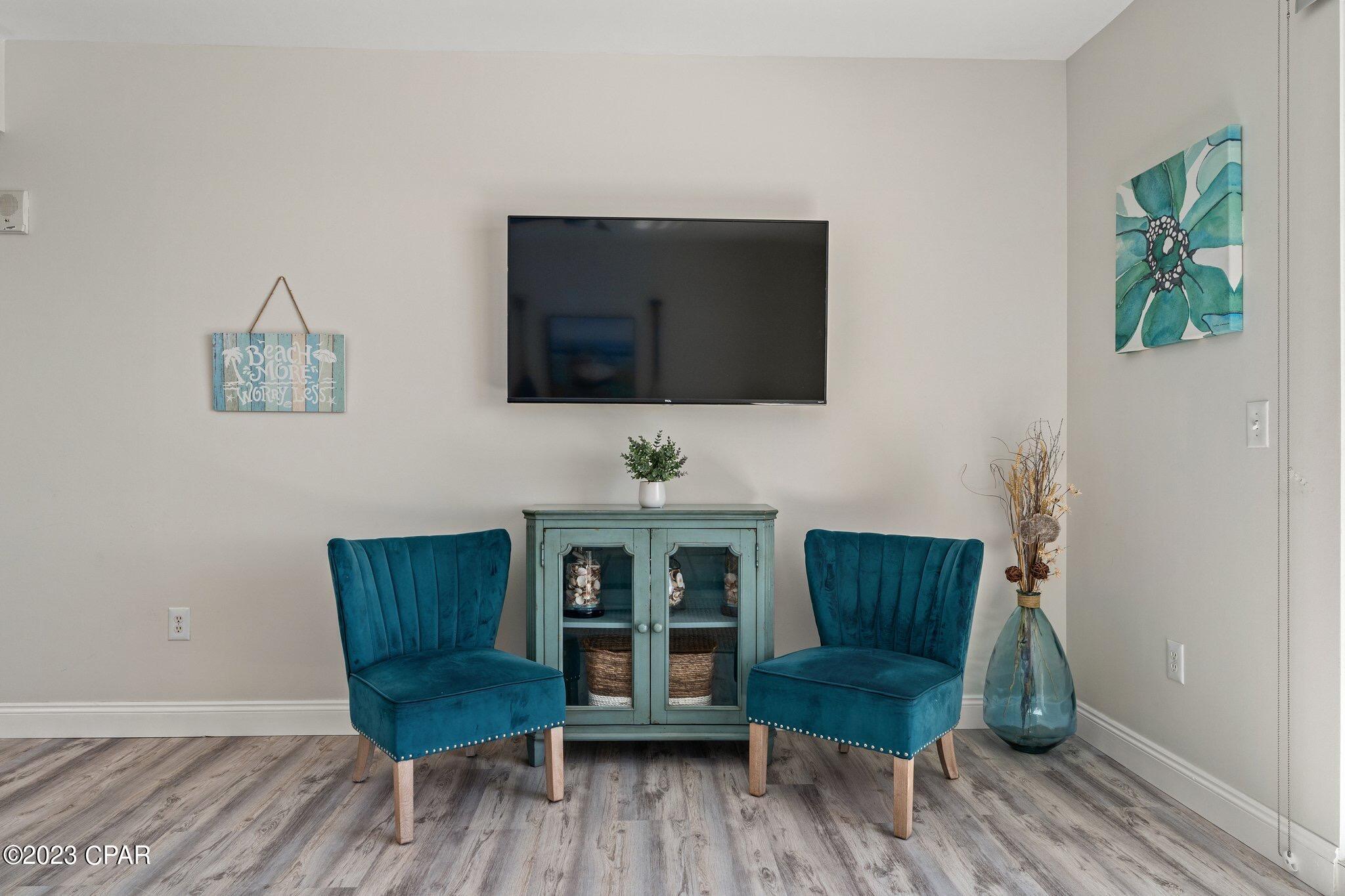 Splash Condo - Residential