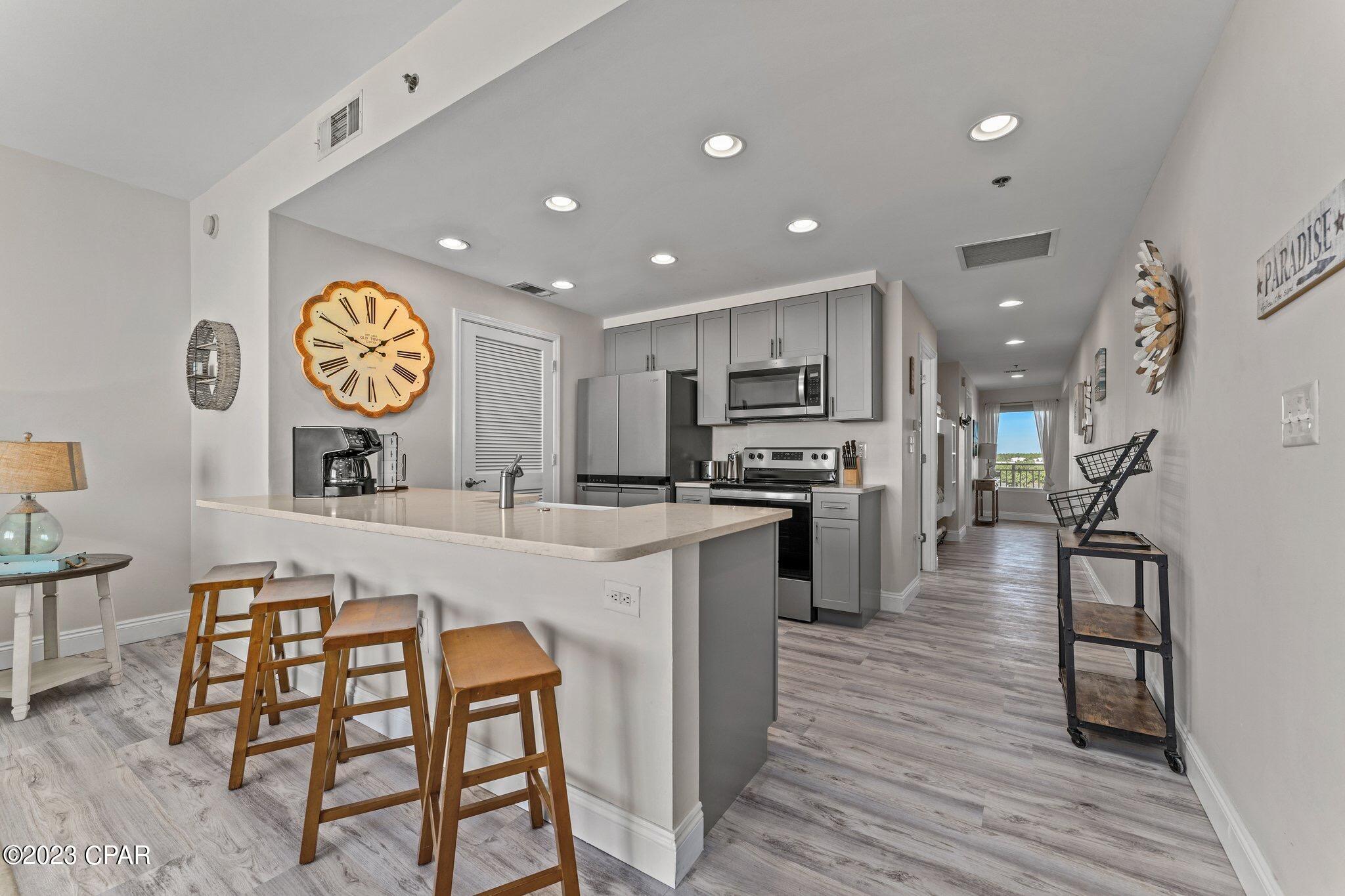 Splash Condo - Residential