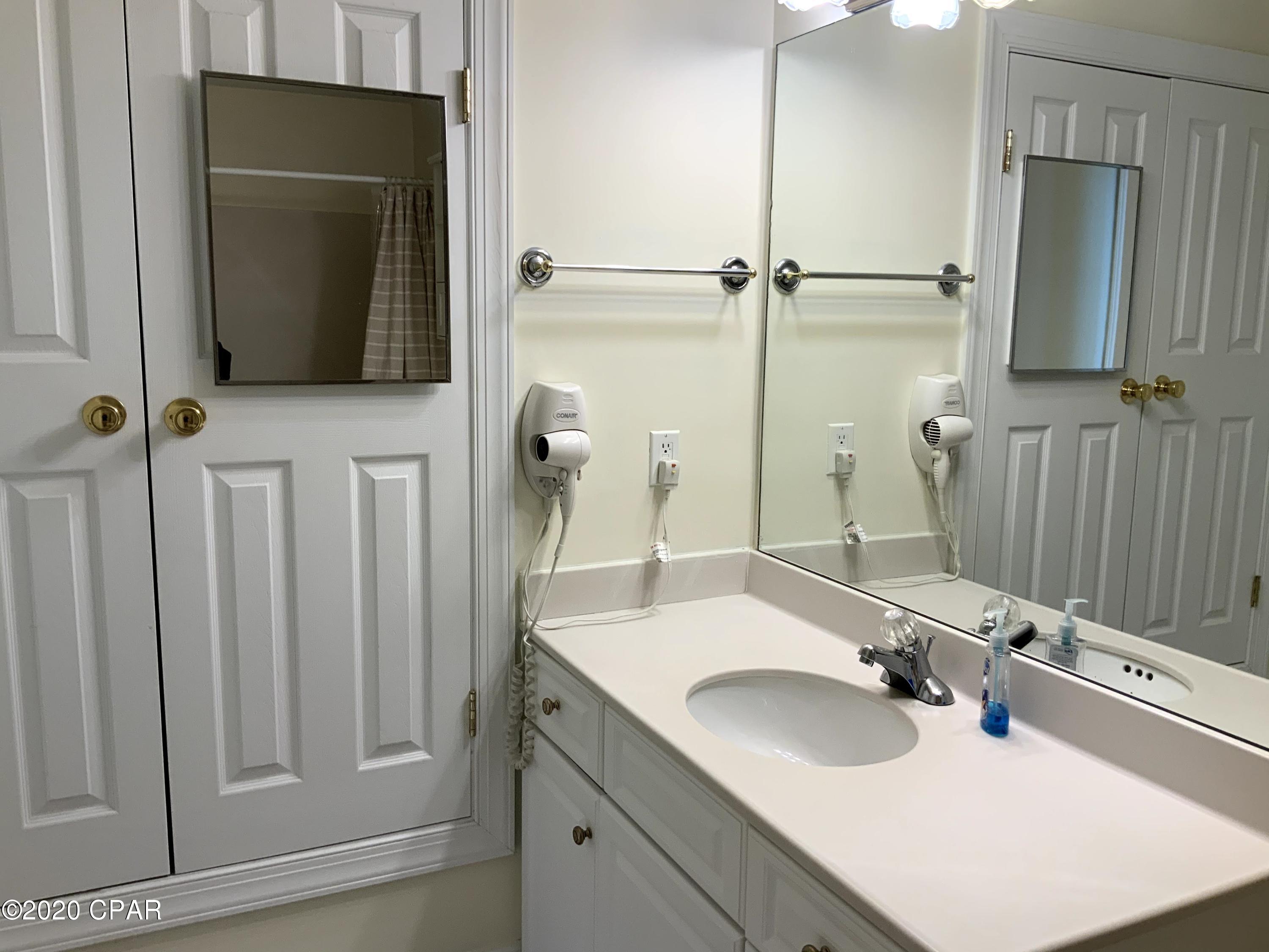 Emerald Isle - Residential