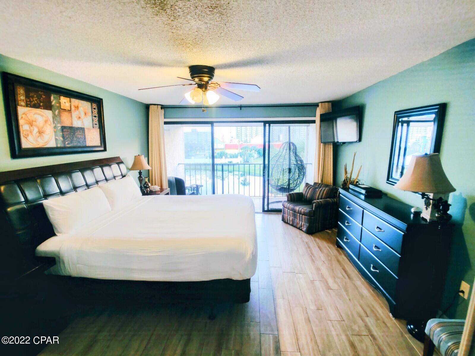 Edgewater Golf Villas I - Residential