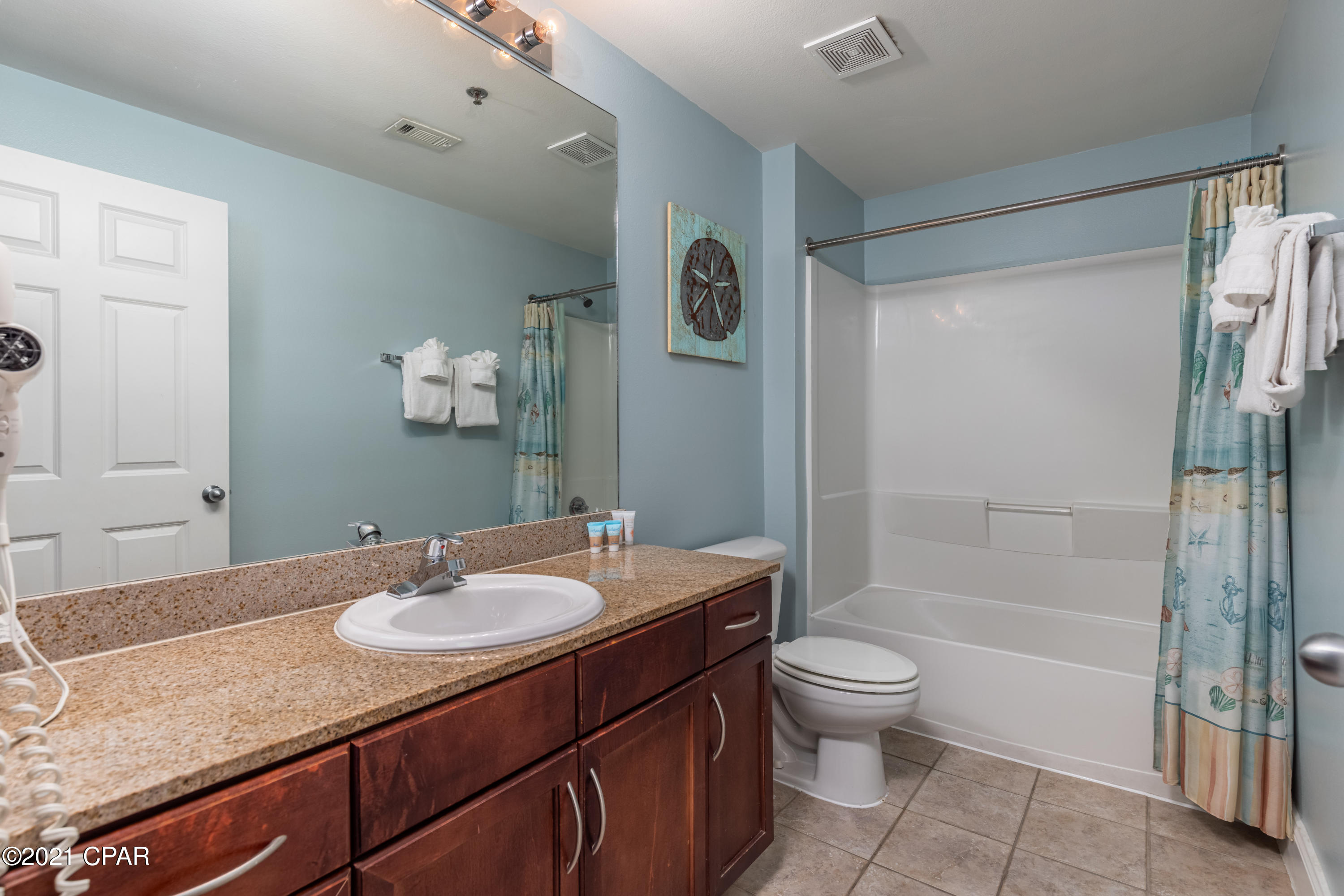 Laketown Wharf - Residential