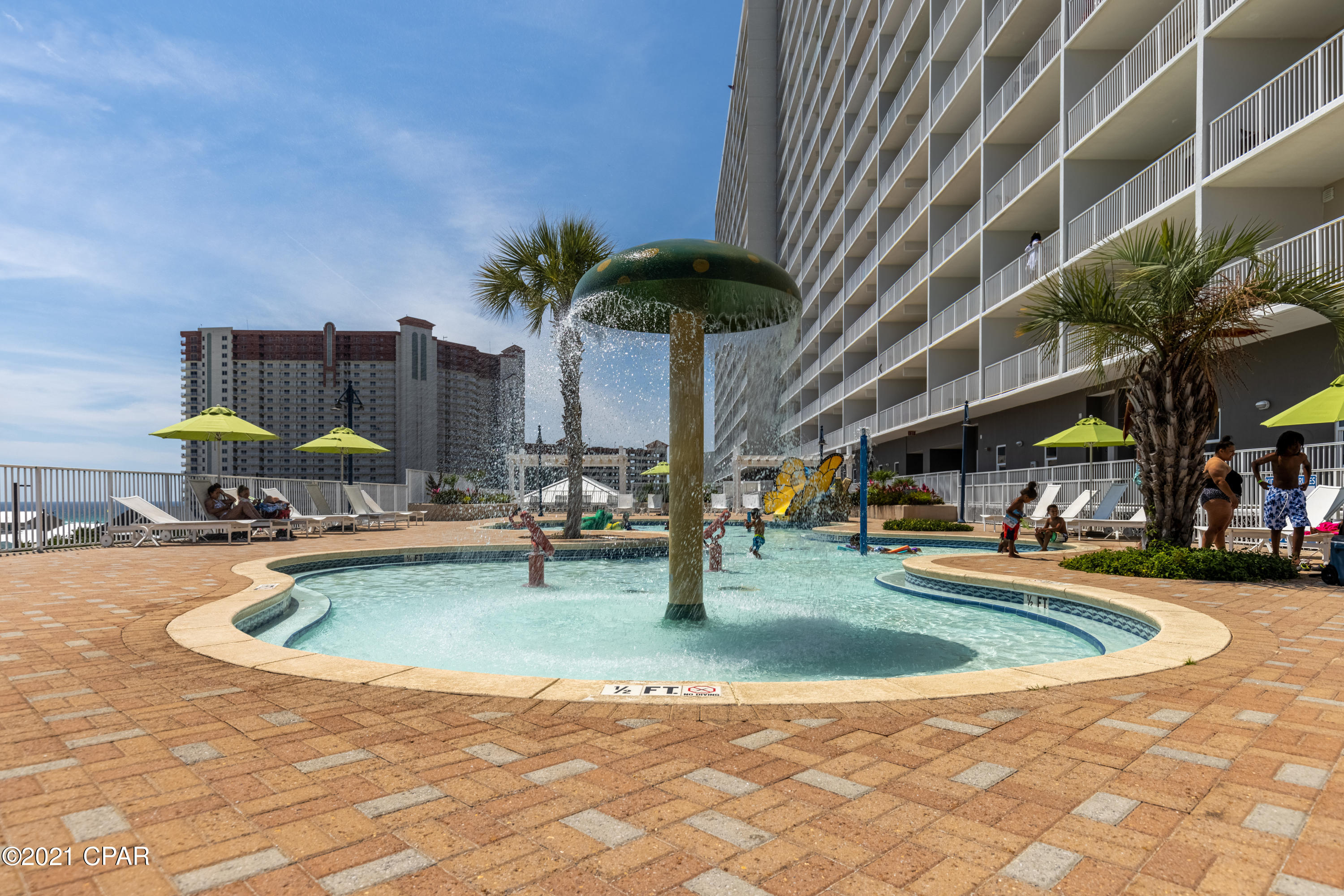 Laketown Wharf - Residential