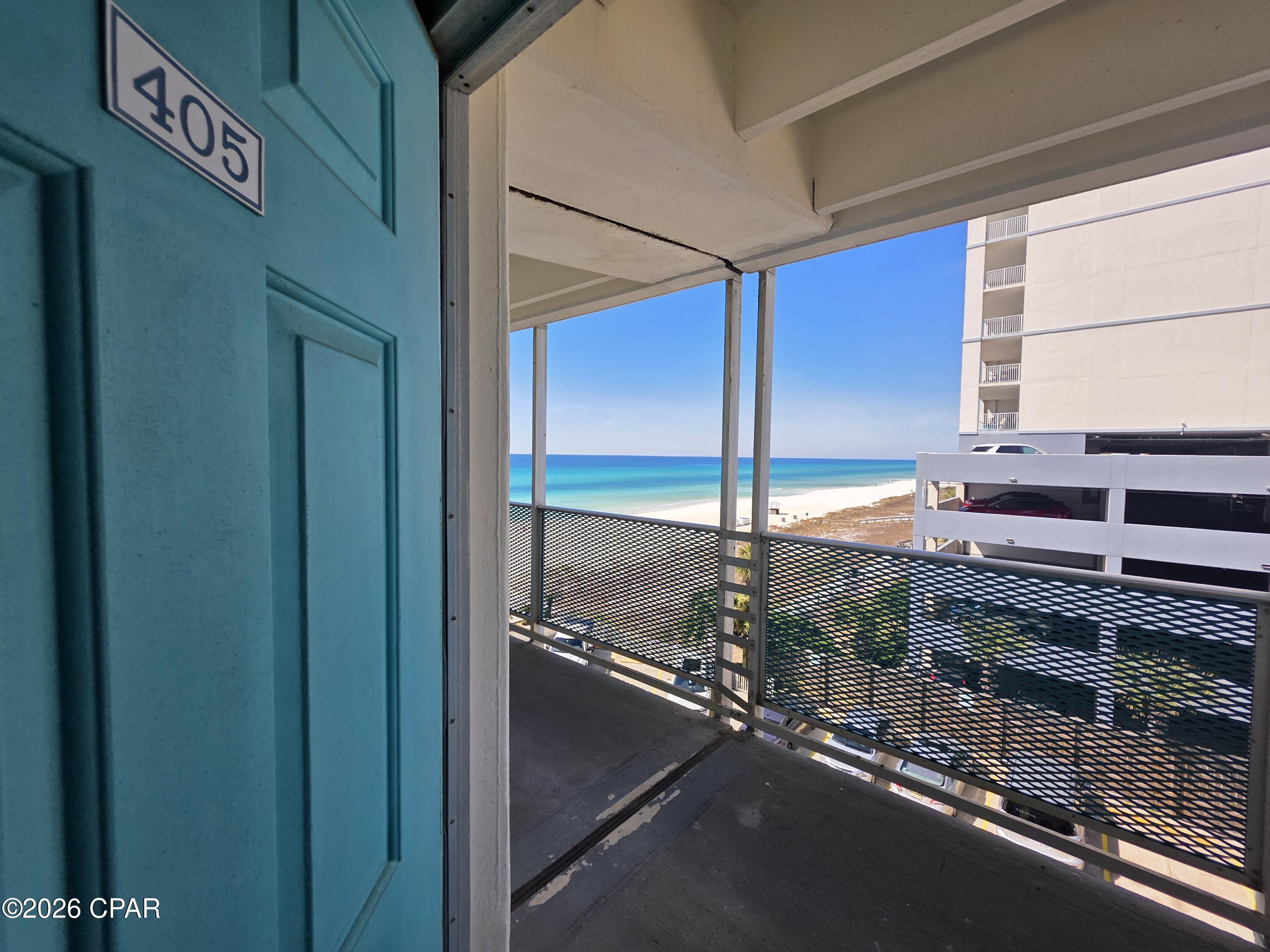 Fontainebleau Terrace - Residential