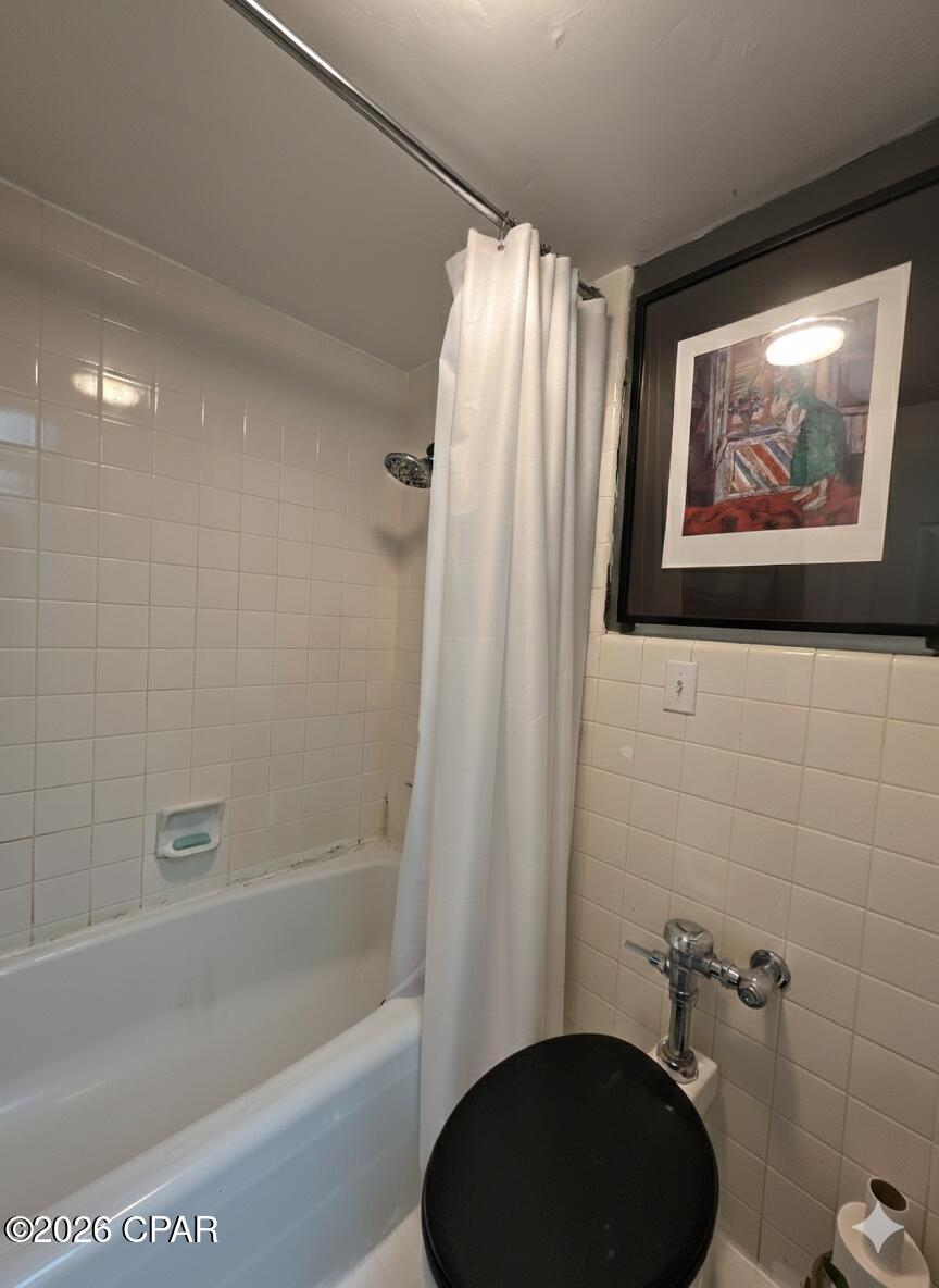 Fontainebleau Terrace - Residential