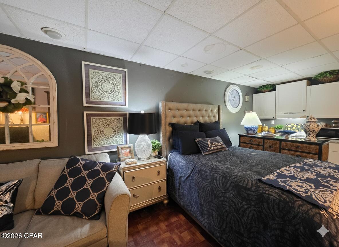 Fontainebleau Terrace - Residential