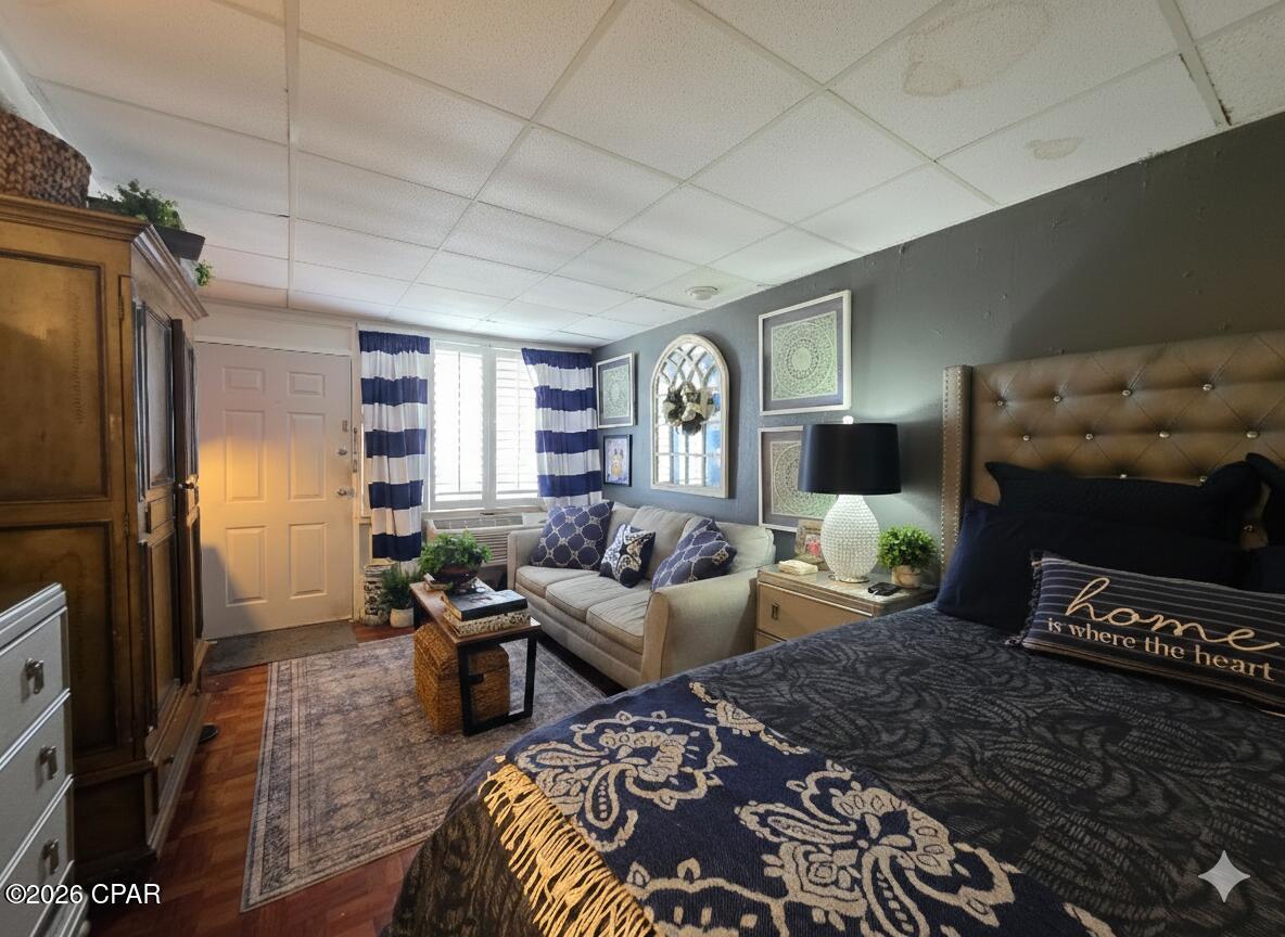 Fontainebleau Terrace - Residential