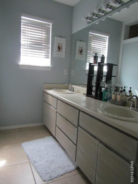 Colony Club Hrbr Ph 3 - Residential Lease