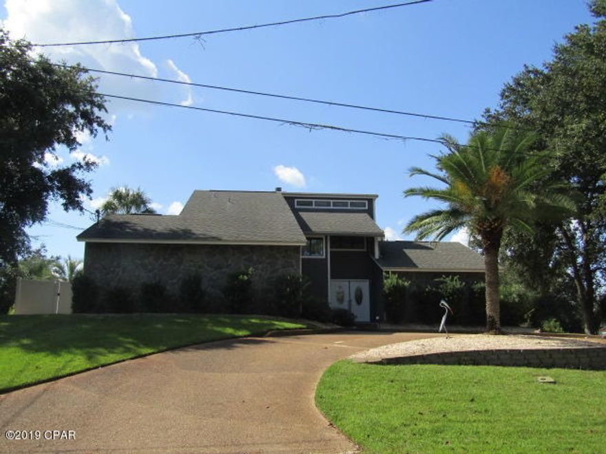 Colony Club - 3 bedroom, 2 bath, two story home featuring fireplace in living room and master bedroom, living room with high ceilings and French doors, open kitchen and dining room, large family room for entertaining, and fenced backyard with covered lanai. Garage currently does not convey. Lawn service and weed control provided. 2 dogs under 25 lbs. $250 pet deposit$50 pet fee$ 100 pet rent monthly (all per pet)