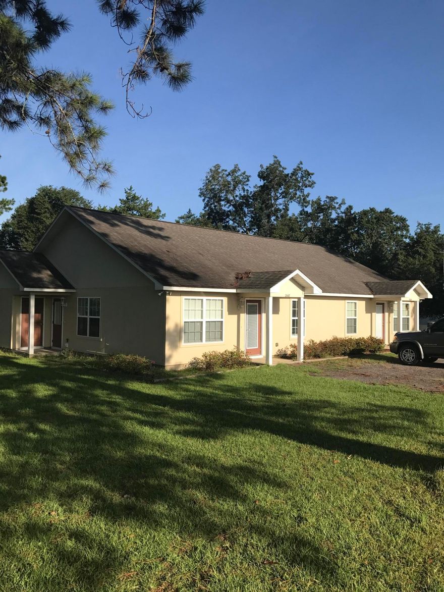 INVESTORS!! High demand for rental property in this area!! This 2010 duplex has 3/2 in one unit & a 2/2 in the other. On a very quiet street near Apalachee Correctional Institute, Florida State Hospital, Tallahassee FL, Dothan AL and Panama City! It is just down the road from Seminole park. Lake Seminole is a 37,500 acre lake! All measurements are estimated.