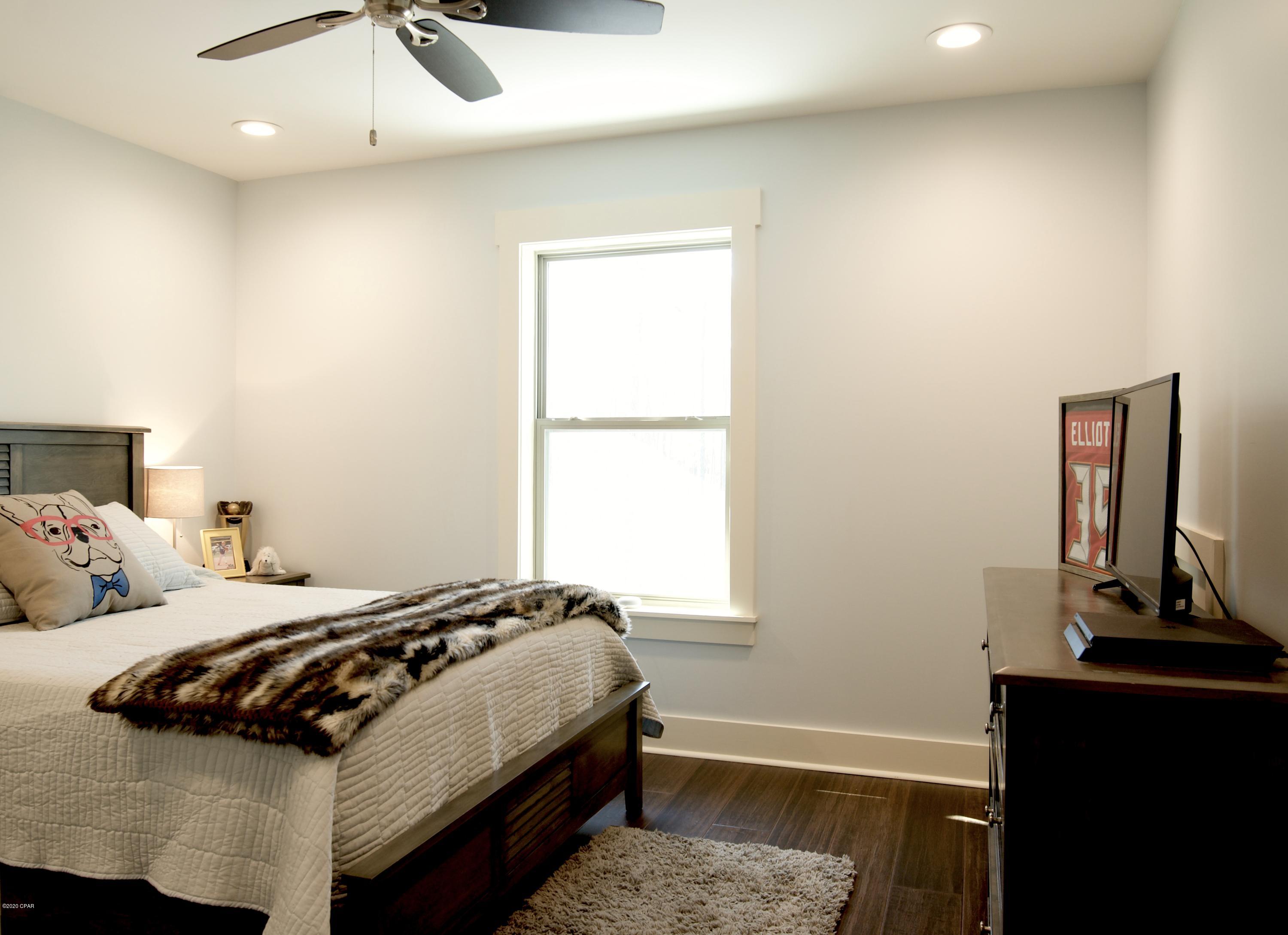 Rivercamps On Crooked Creek - Residential