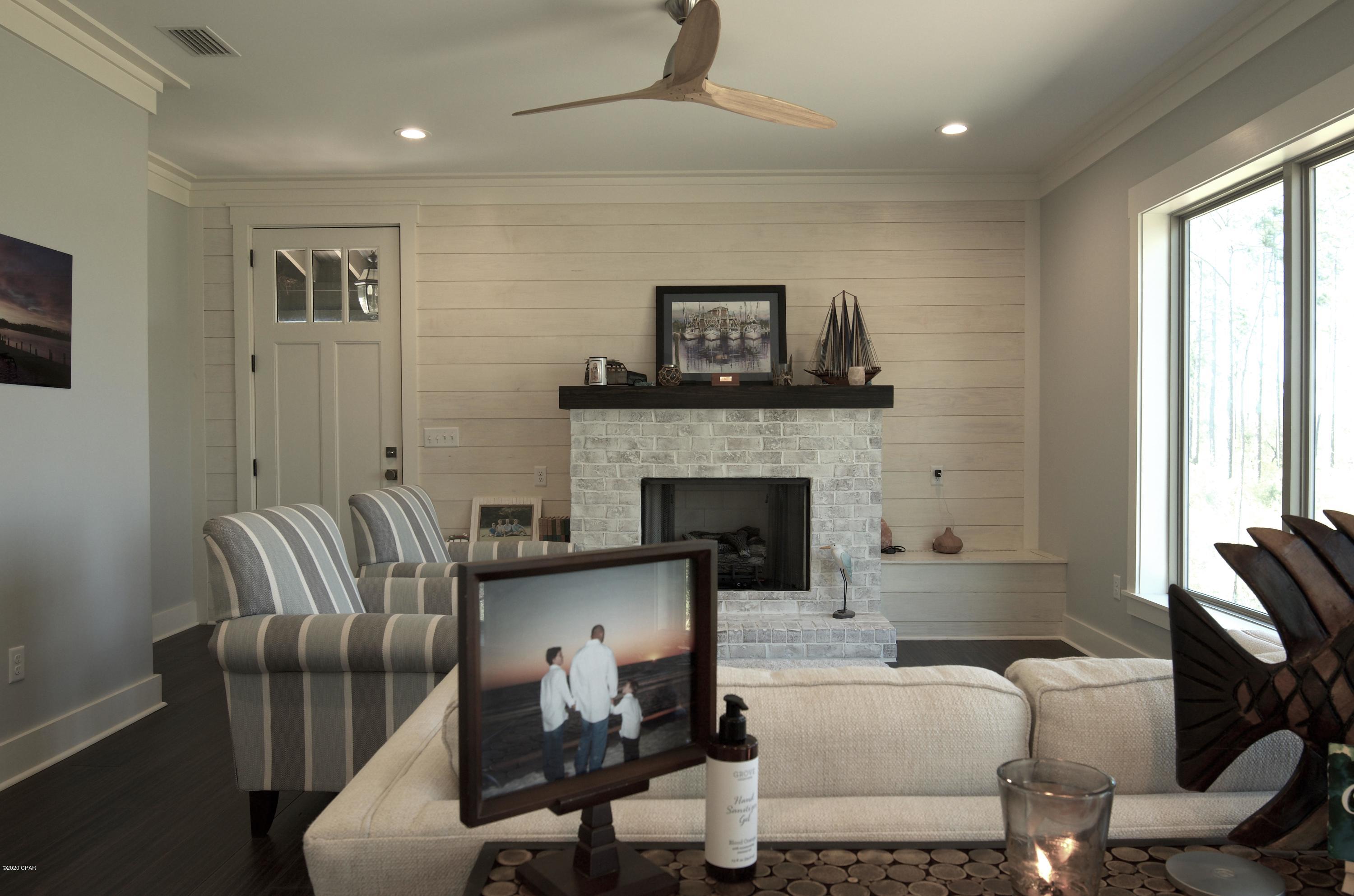 Rivercamps On Crooked Creek - Residential