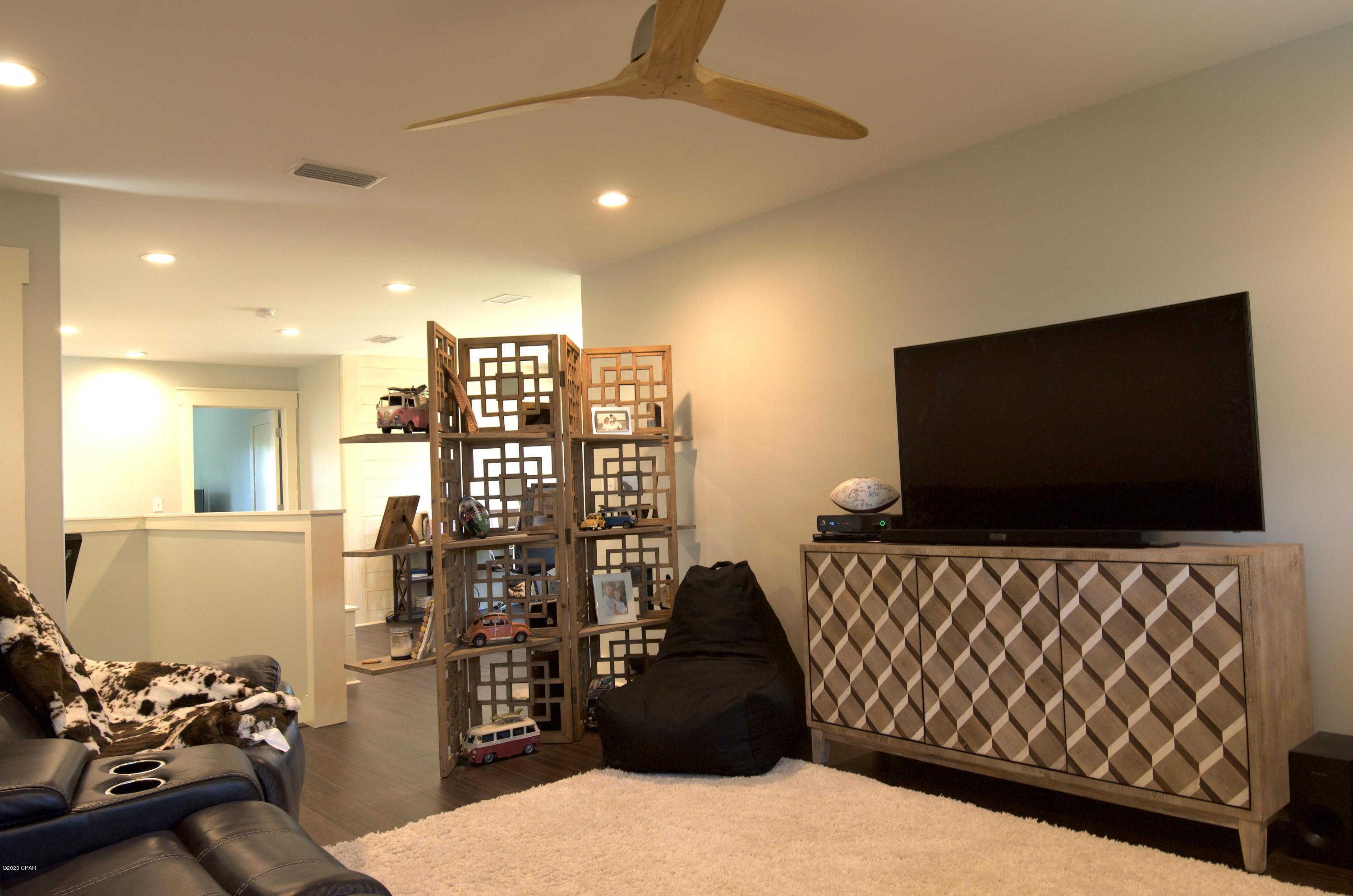 Rivercamps On Crooked Creek - Residential