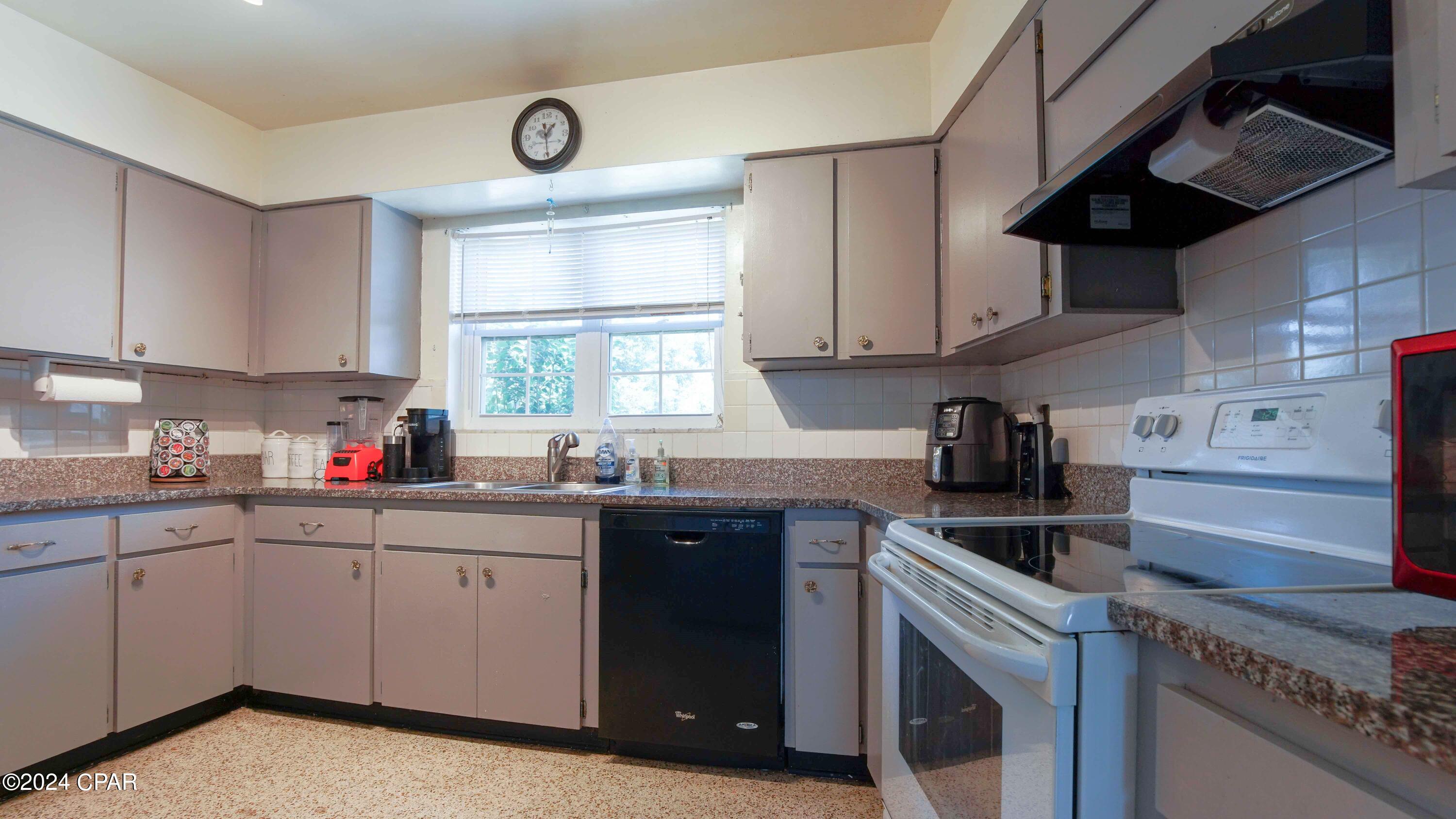 Sunny Hills - Residential