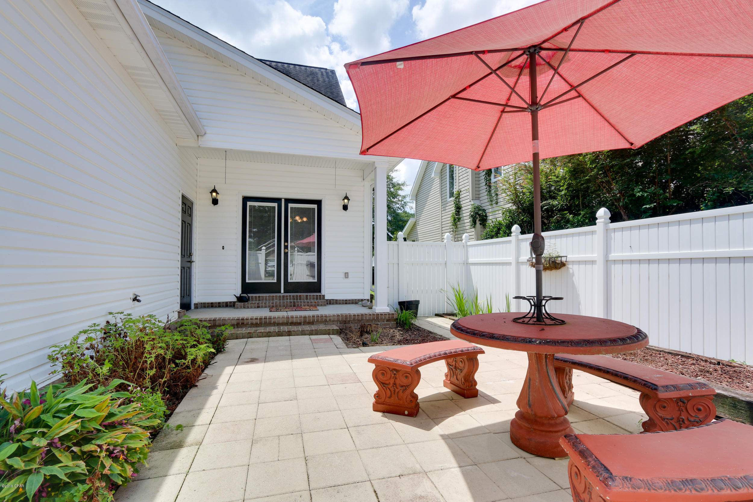 Riverside Park - Residential Lease