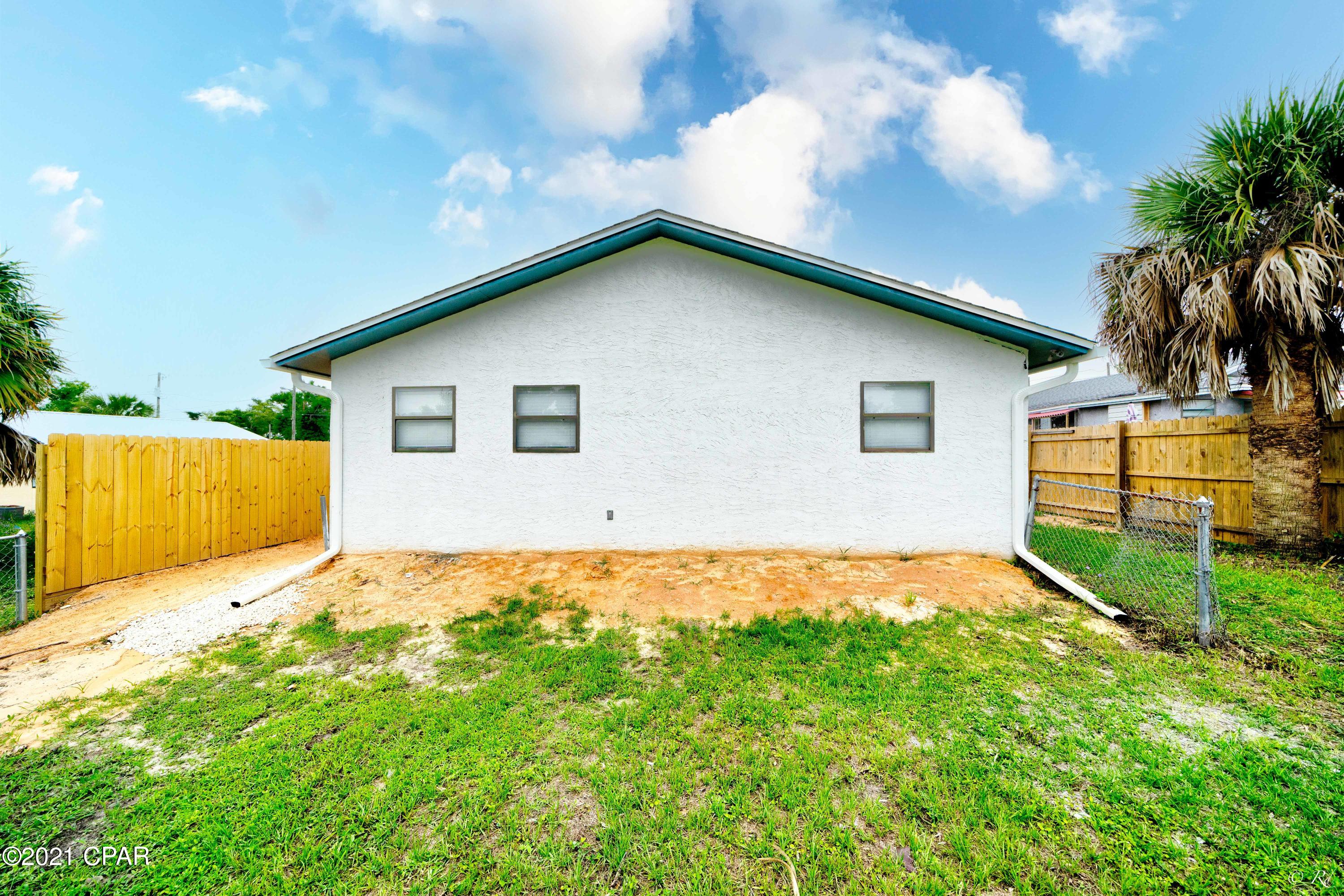 [No Recorded Subdiv] - Residential