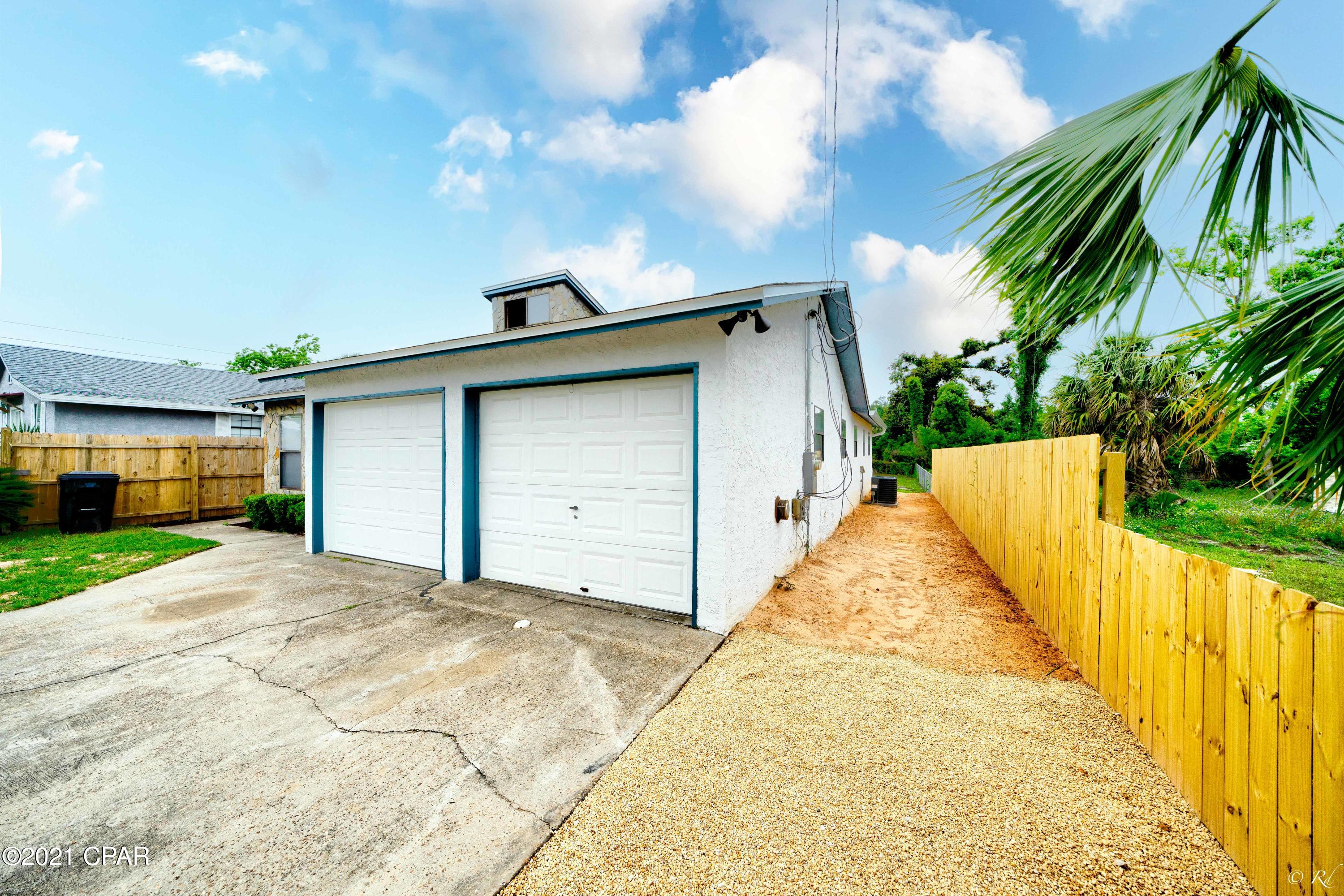 [No Recorded Subdiv] - Residential