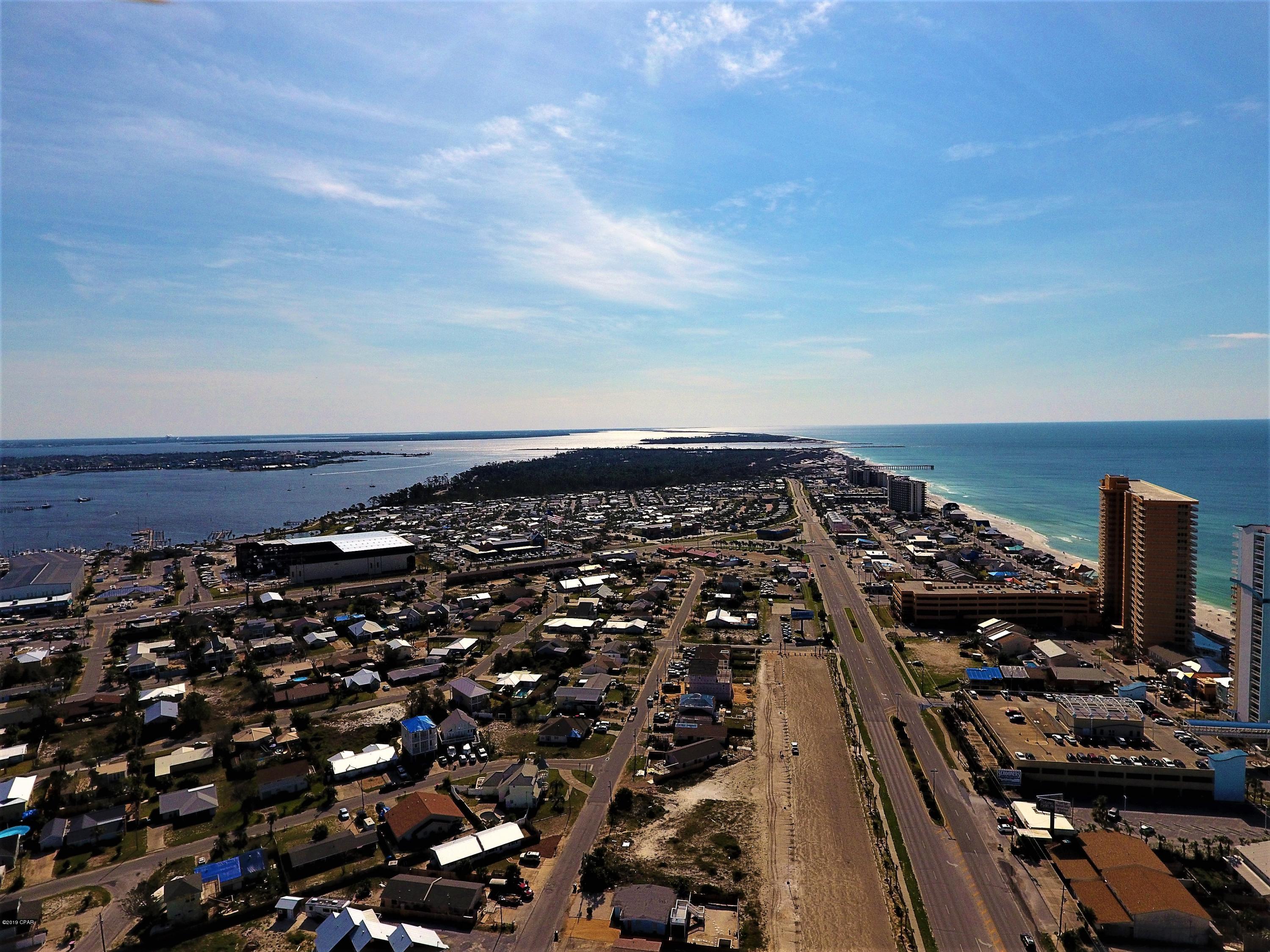 Gulf Lagoon Beach - Residential