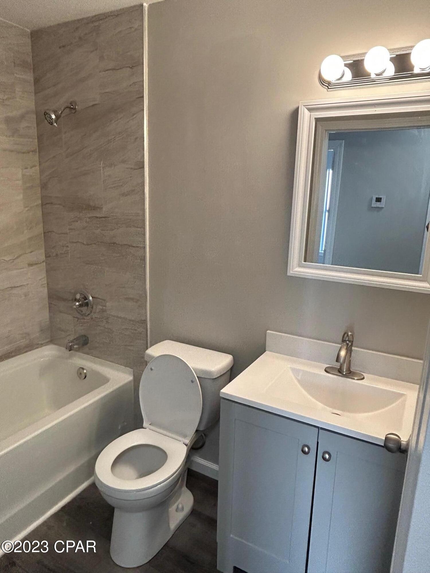 Pine Tree Place Unit 1 - Residential