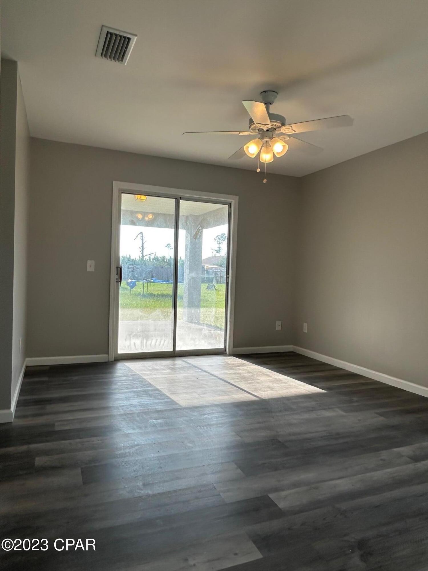 Pine Tree Place Unit 1 - Residential