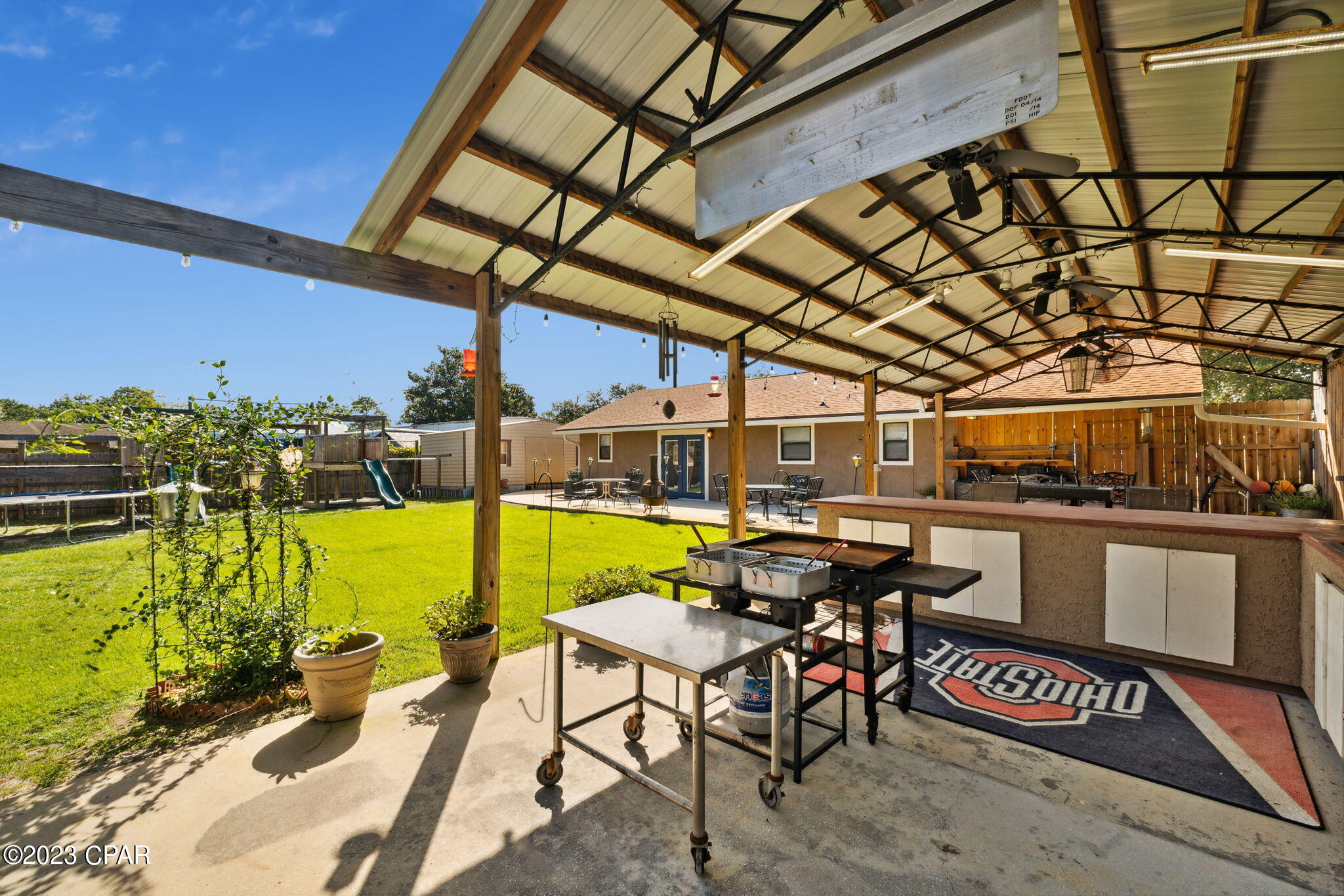 North Lagoon Oaks - Residential