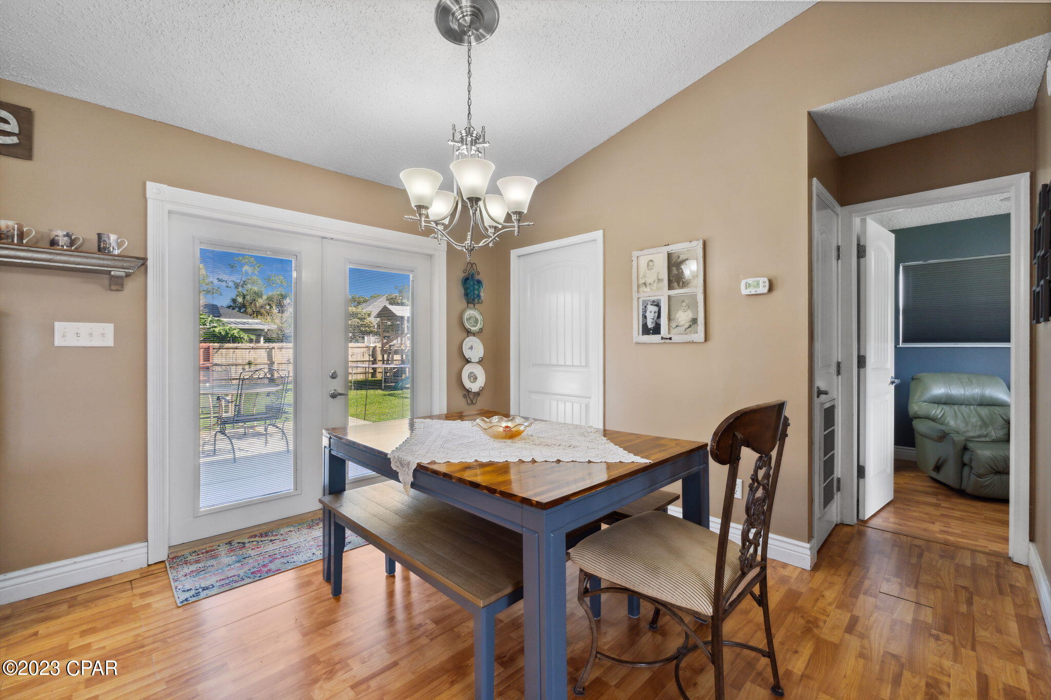 North Lagoon Oaks - Residential