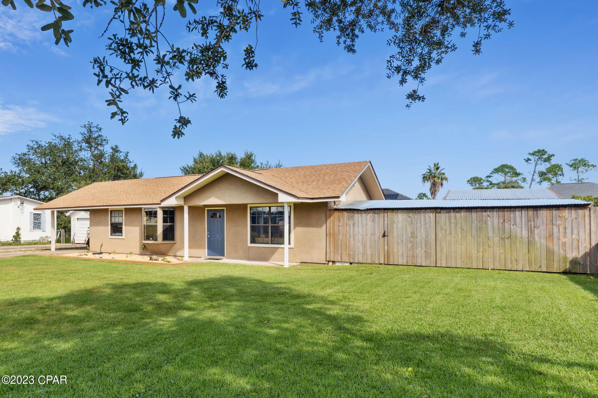 North Lagoon Oaks - Residential