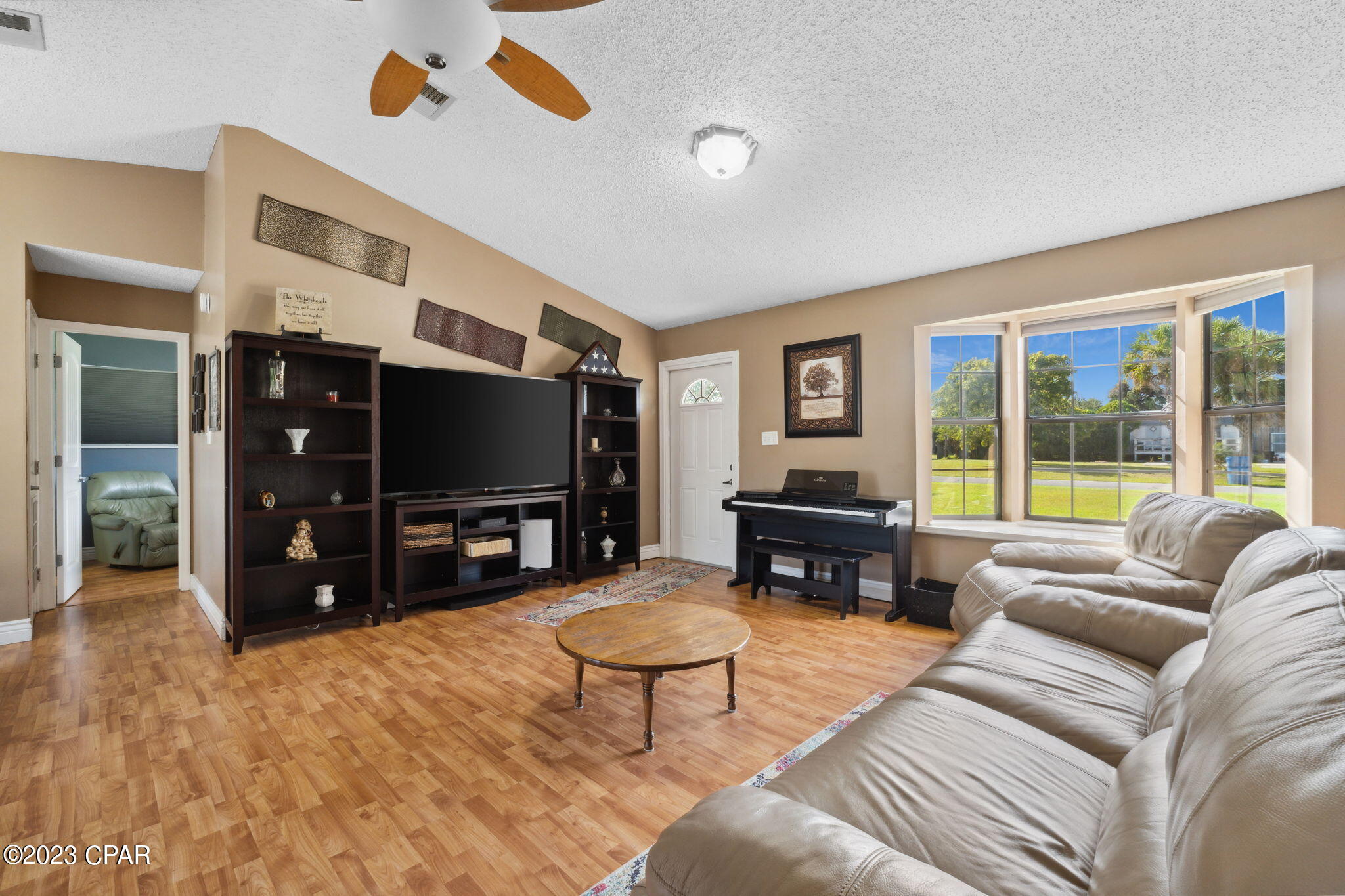 North Lagoon Oaks - Residential