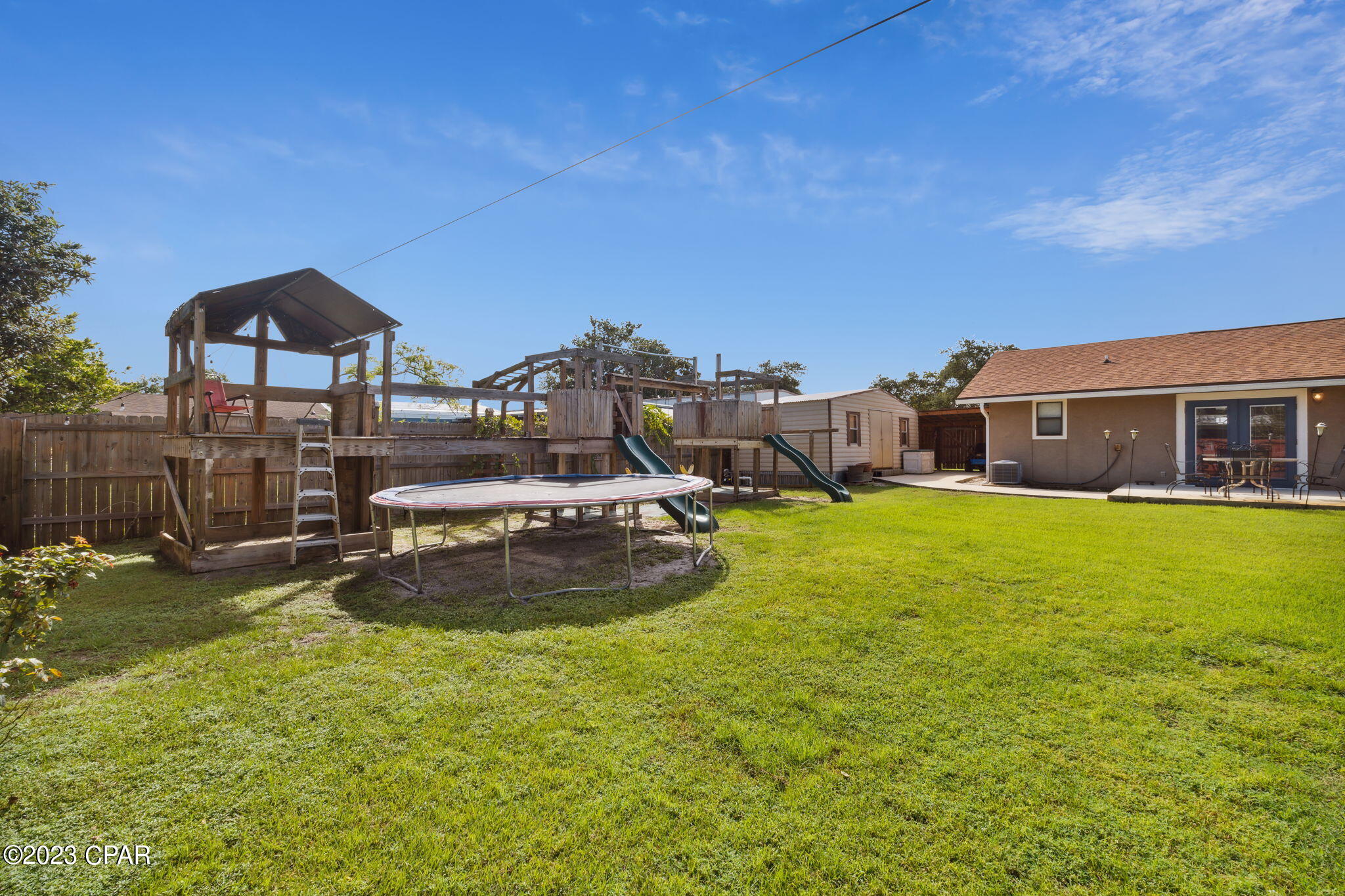 North Lagoon Oaks - Residential