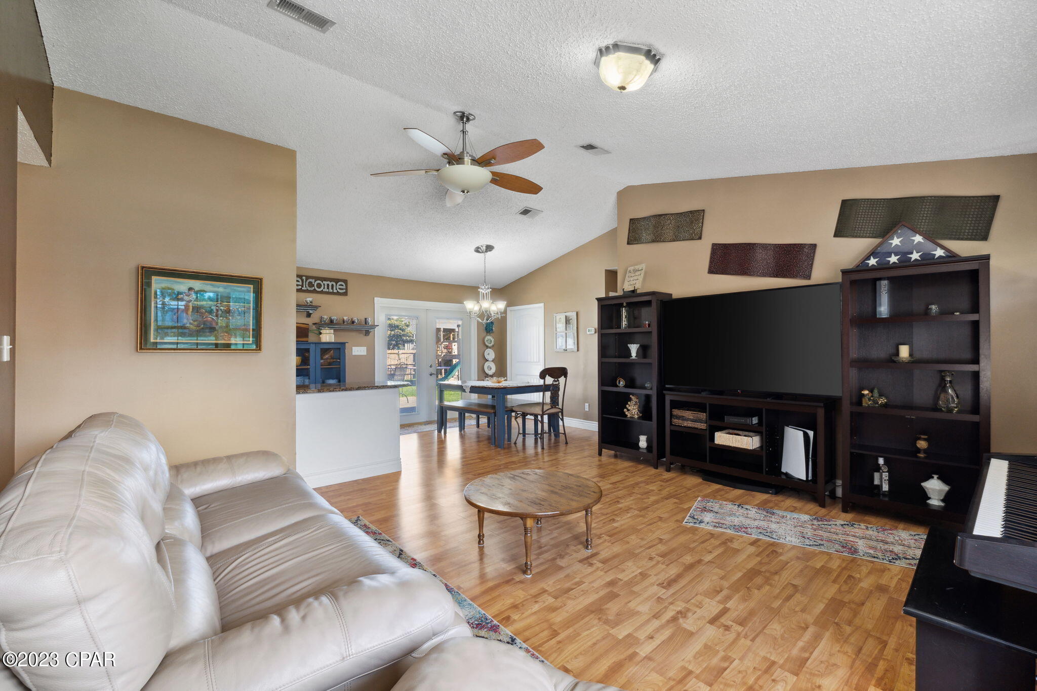 North Lagoon Oaks - Residential