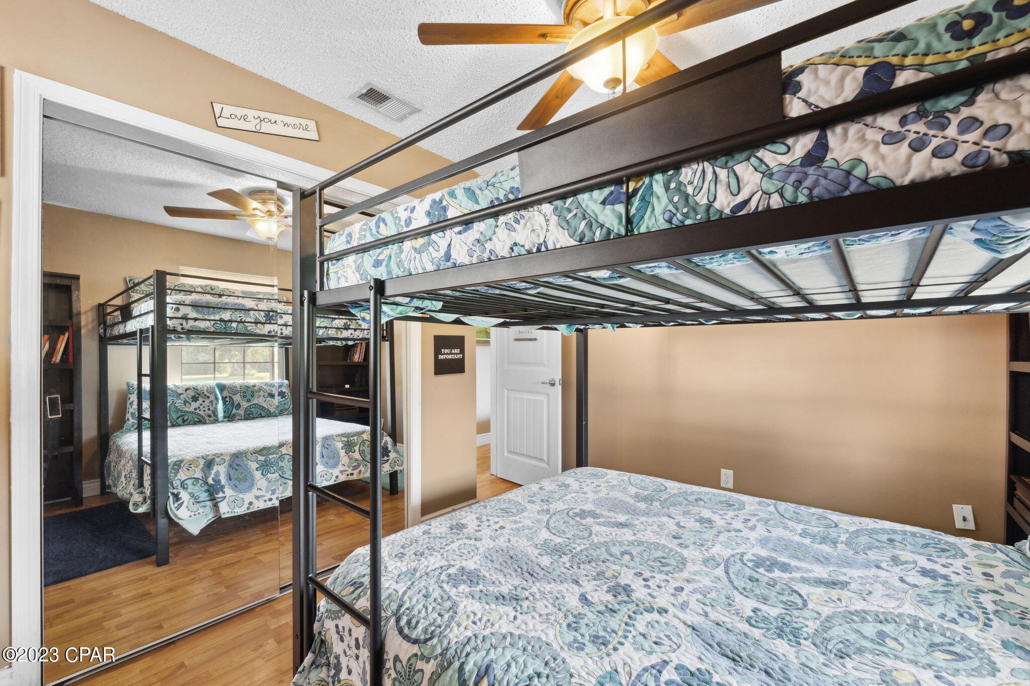 North Lagoon Oaks - Residential