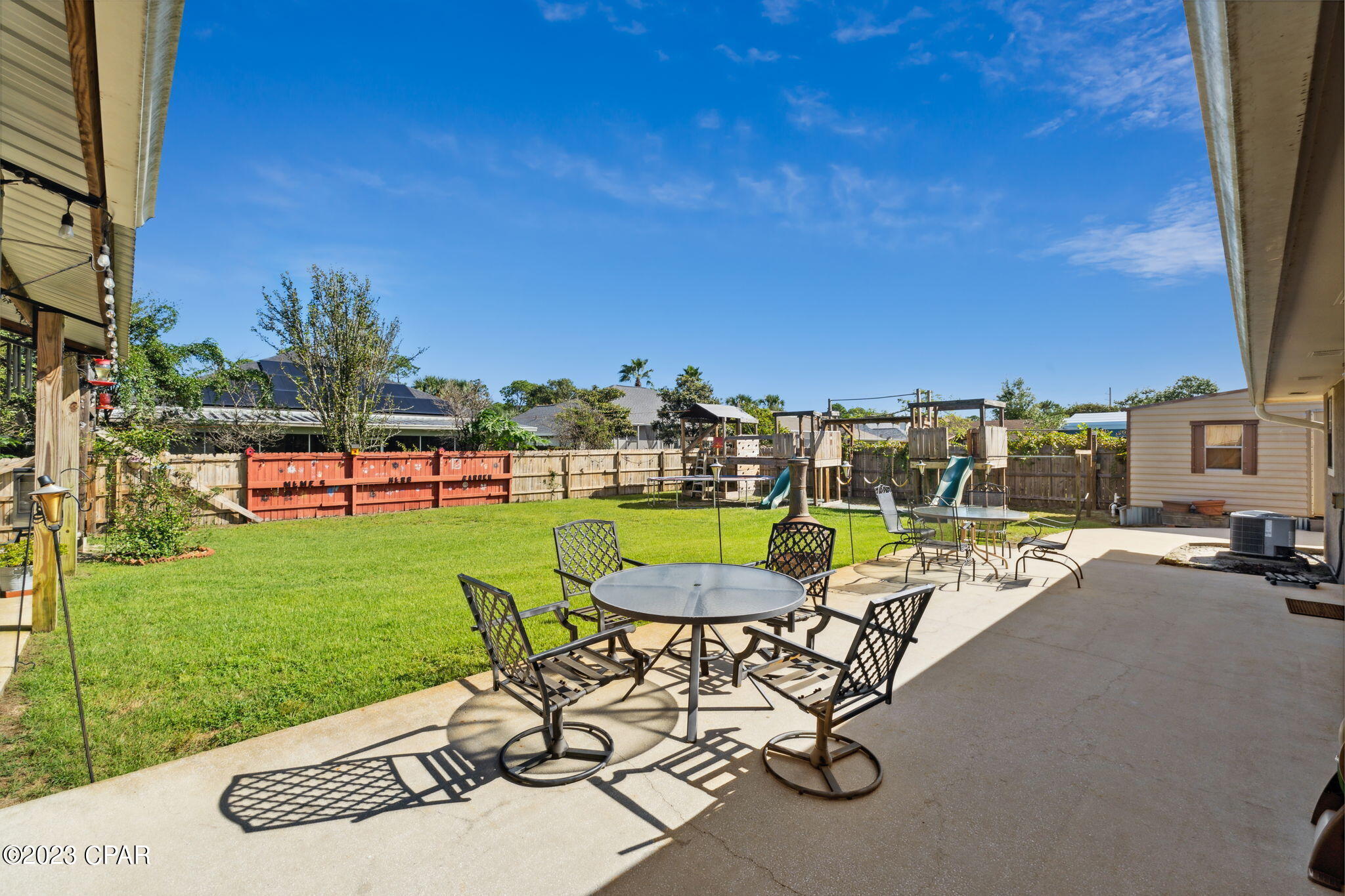 North Lagoon Oaks - Residential