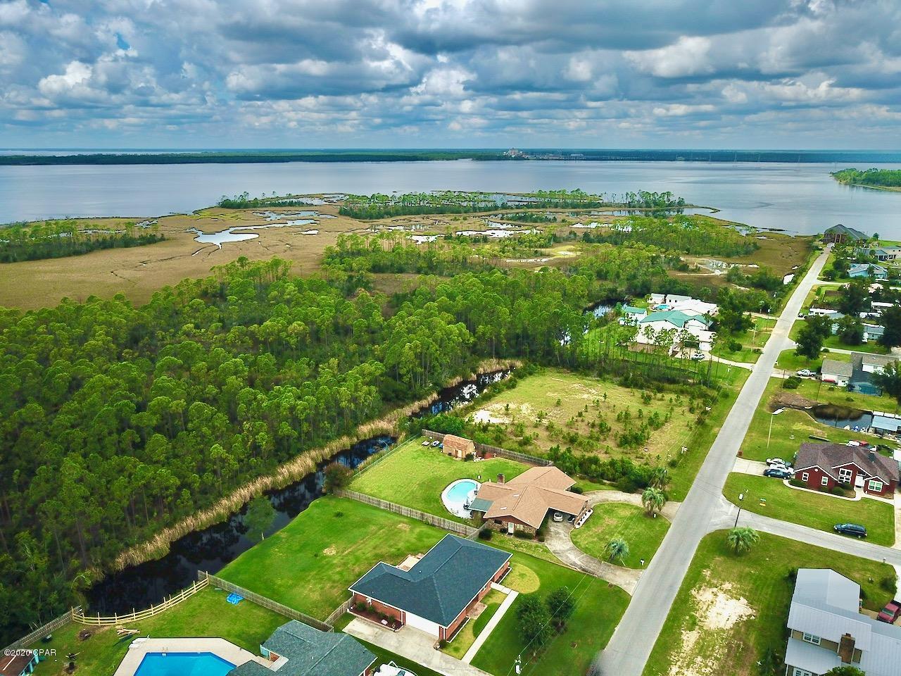 Baywood Shores Est Unit 3 - Residential