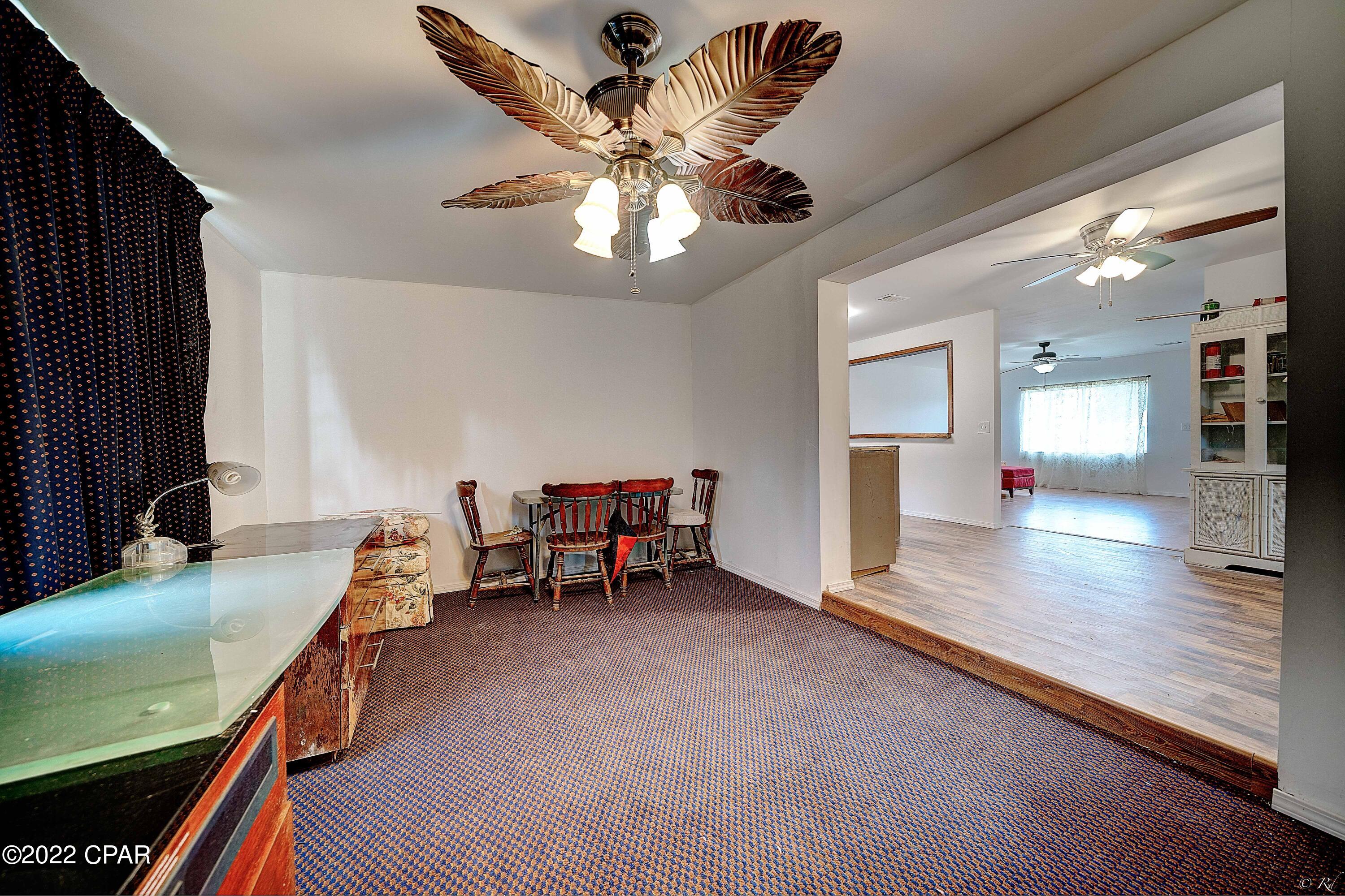 Parkway Manor - Residential