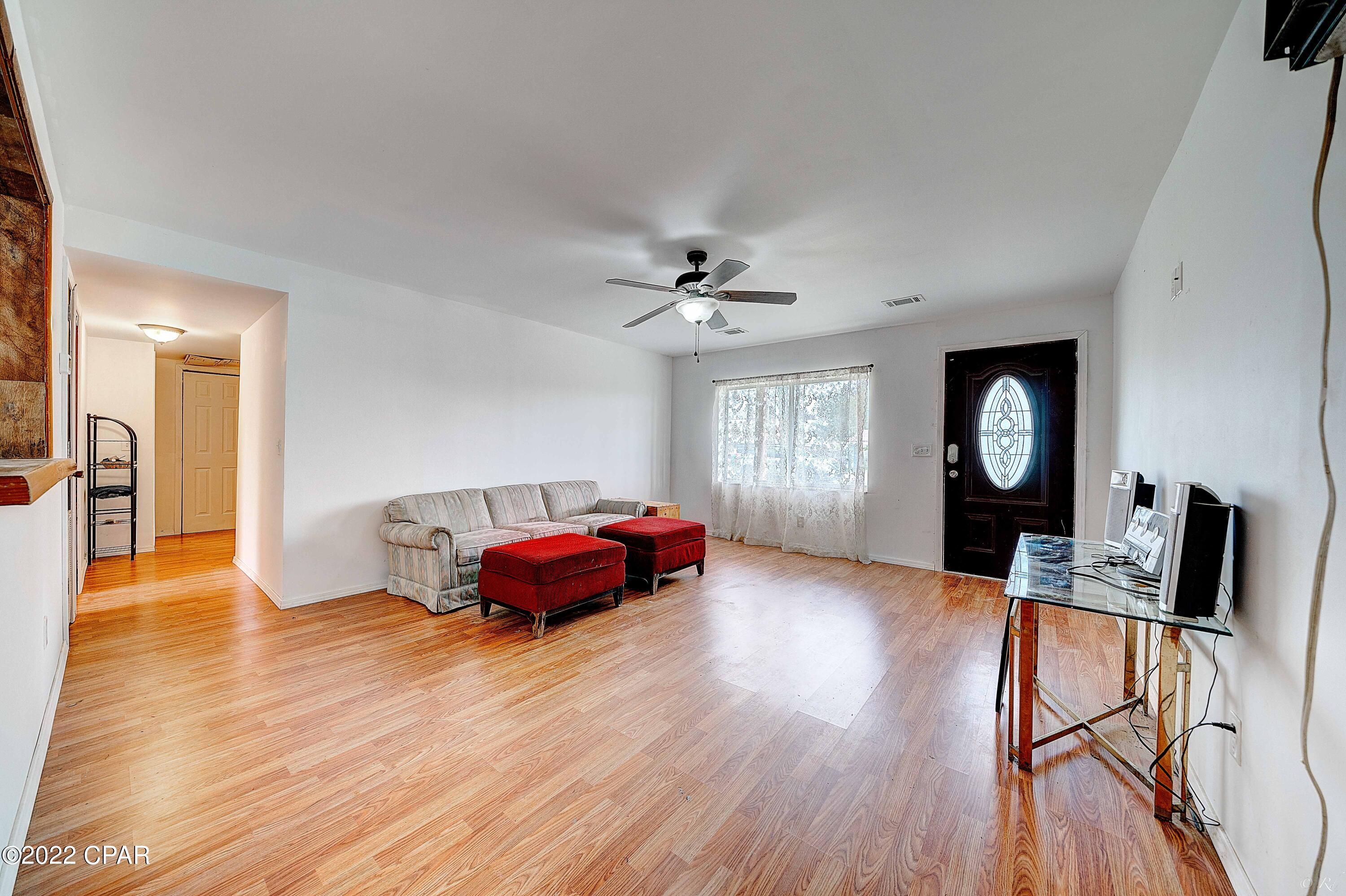 Parkway Manor - Residential