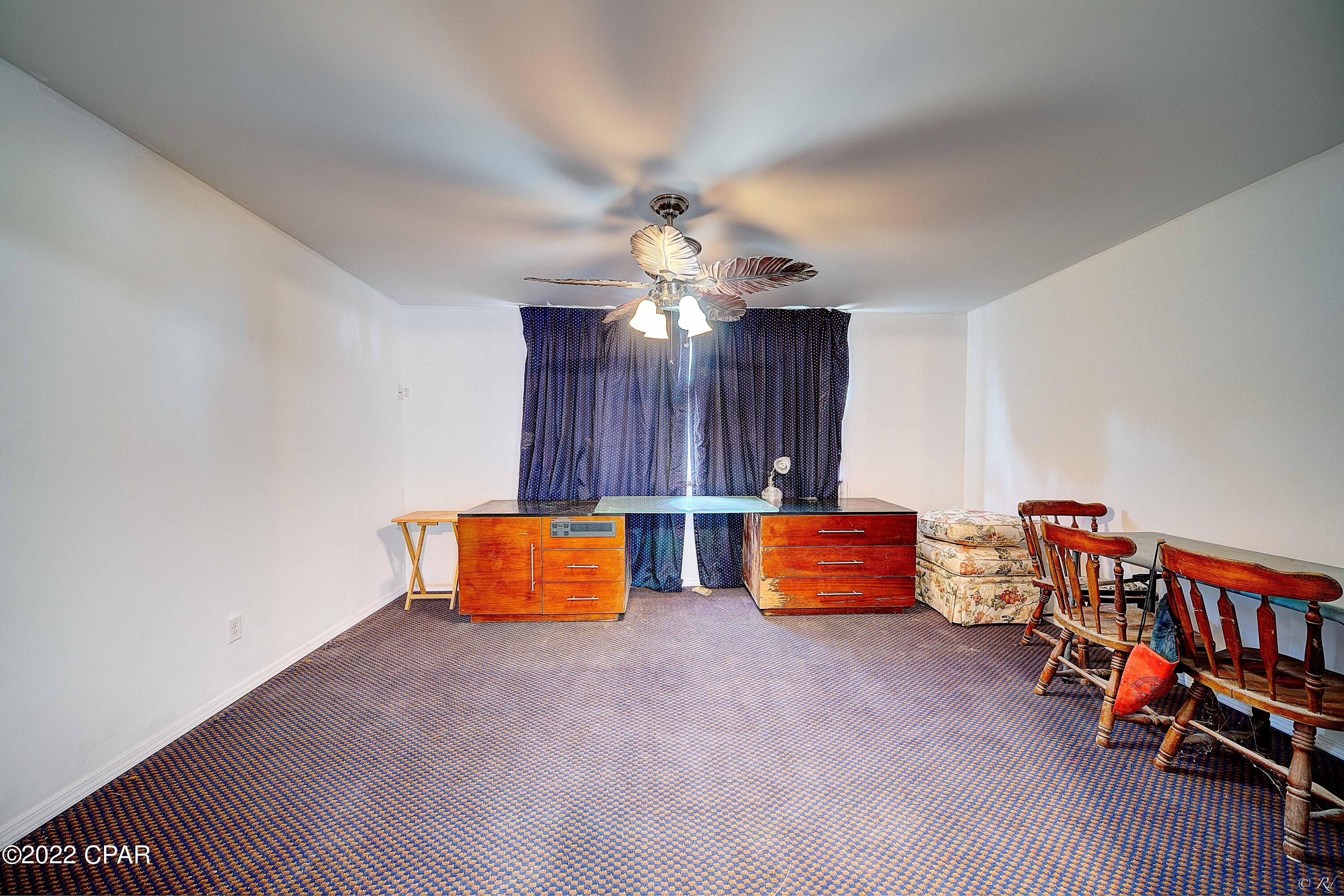 Parkway Manor - Residential