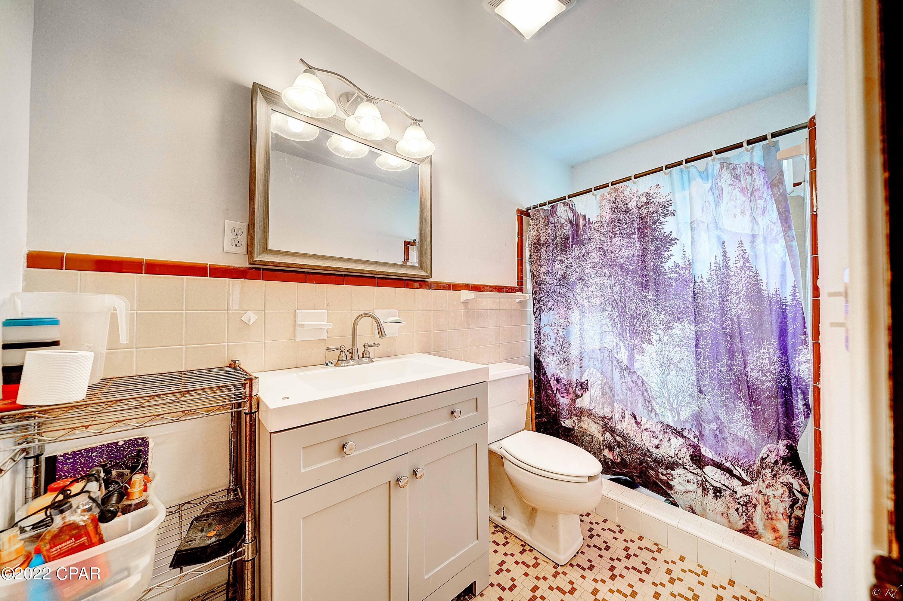 Parkway Manor - Residential