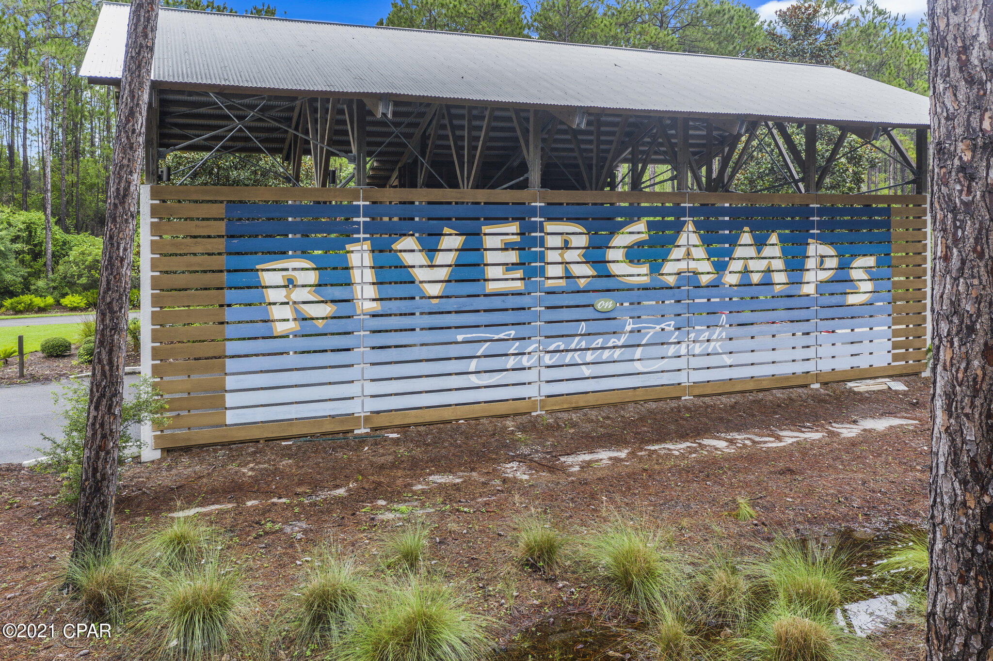 Rivercamps On Crooked Creek - Land