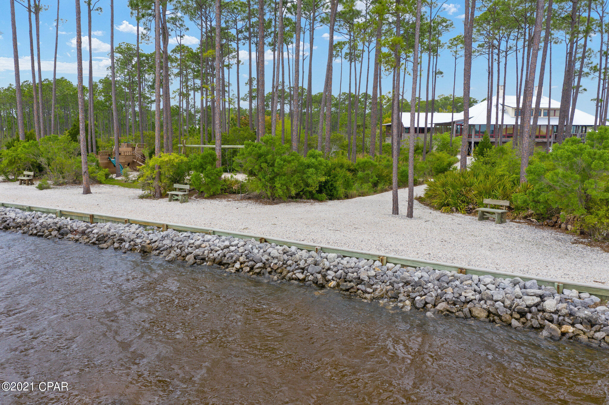 Rivercamps On Crooked Creek - Land