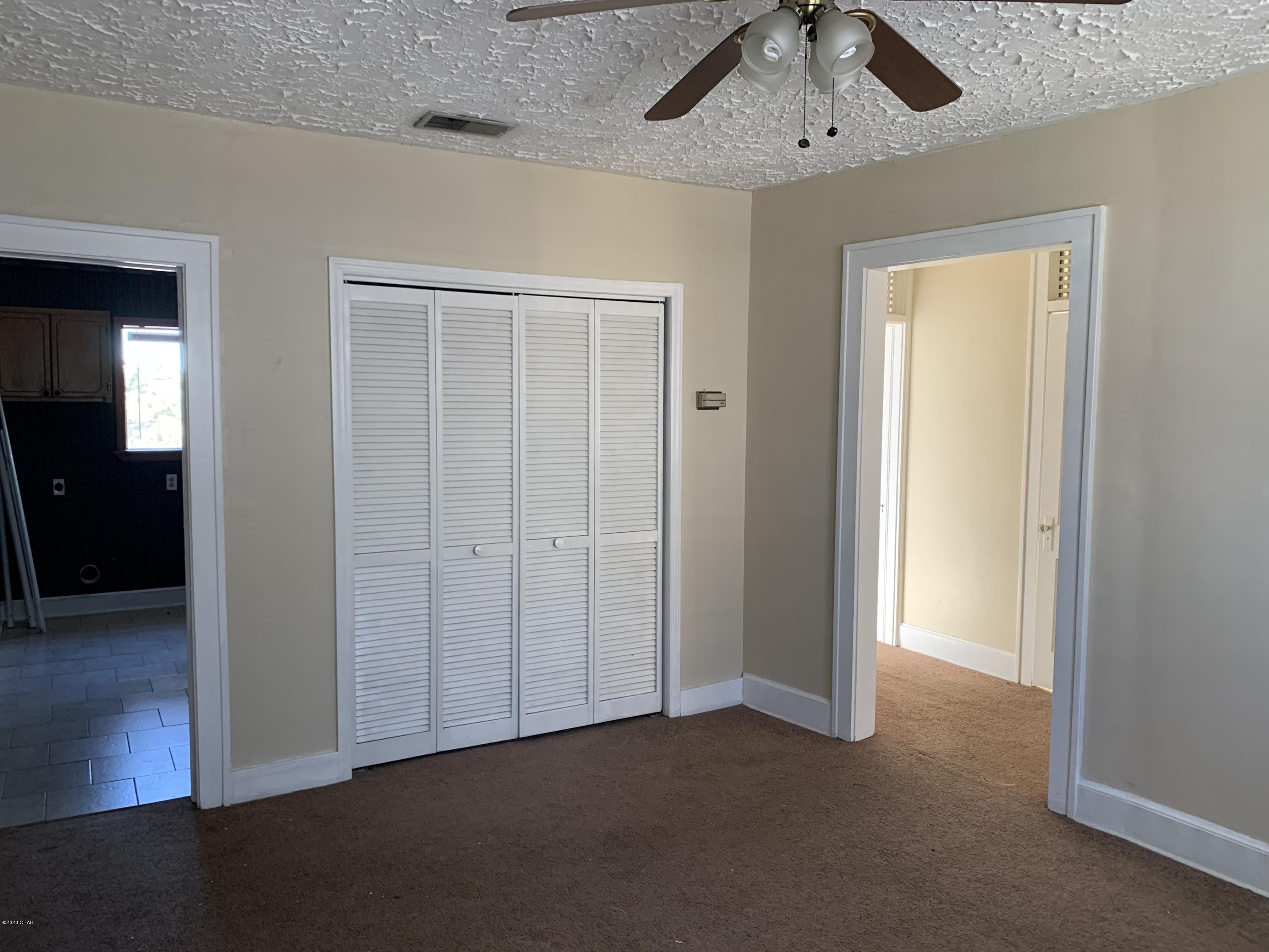 [No Recorded Subdiv] - Residential Lease