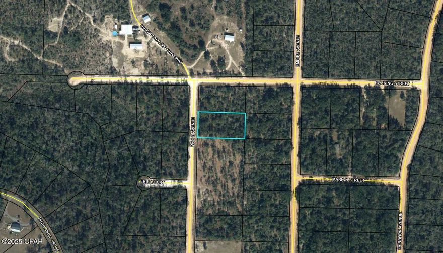 Wonderful building lot in the unique community of Compass Lake in the Hills. There is a voluntary HOA (not mandatory). If you choose to participate it will give access to all the amenities of the community such as Lodge with swimming pool, cabin rentals, RV spots, and more. Recent changes made by Jackson County now allow manufactured homes in the community. Quiet country living yet an easy commute to Panama City or Marianna.