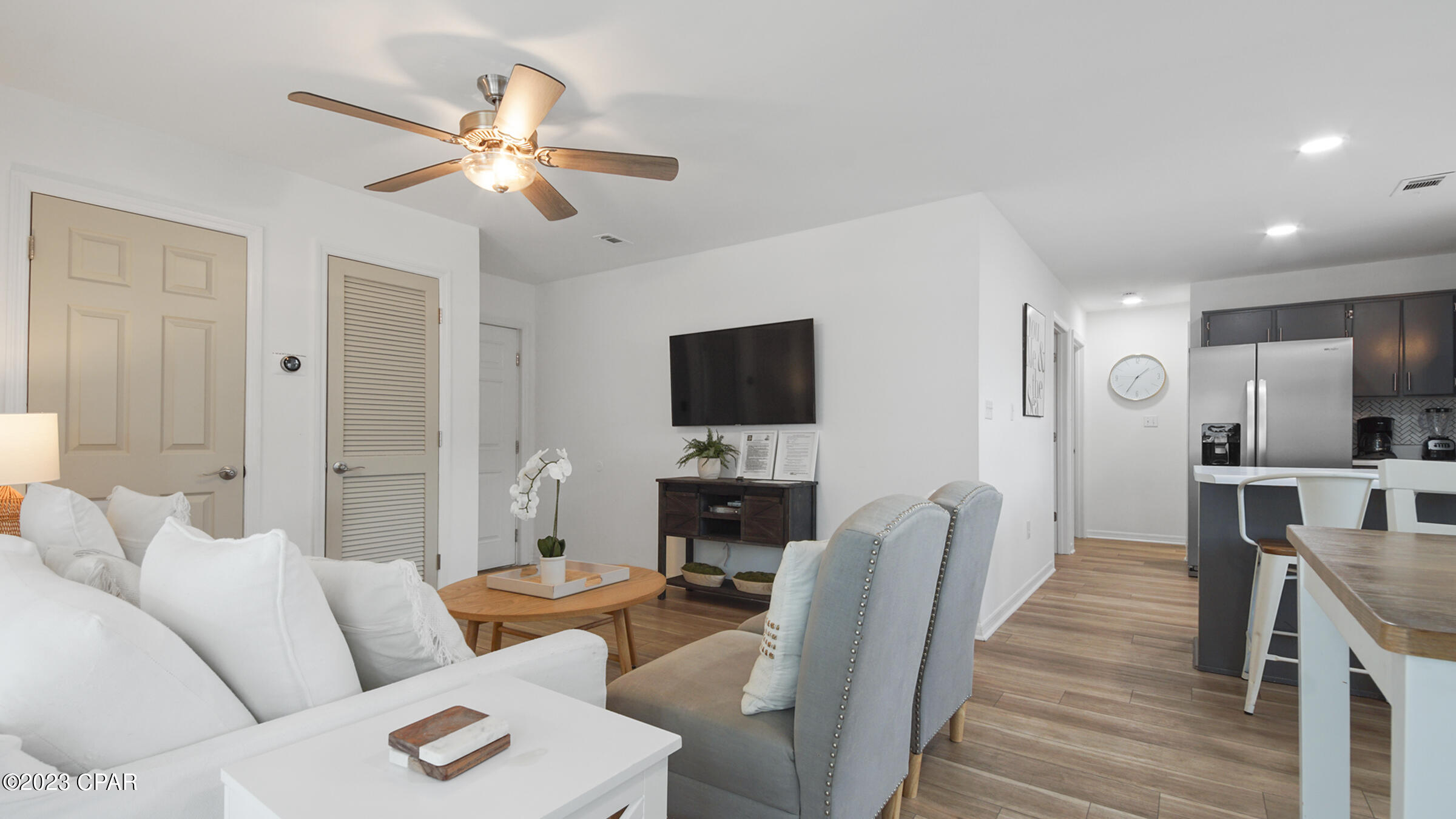 Beachside Villas Condo - Residential