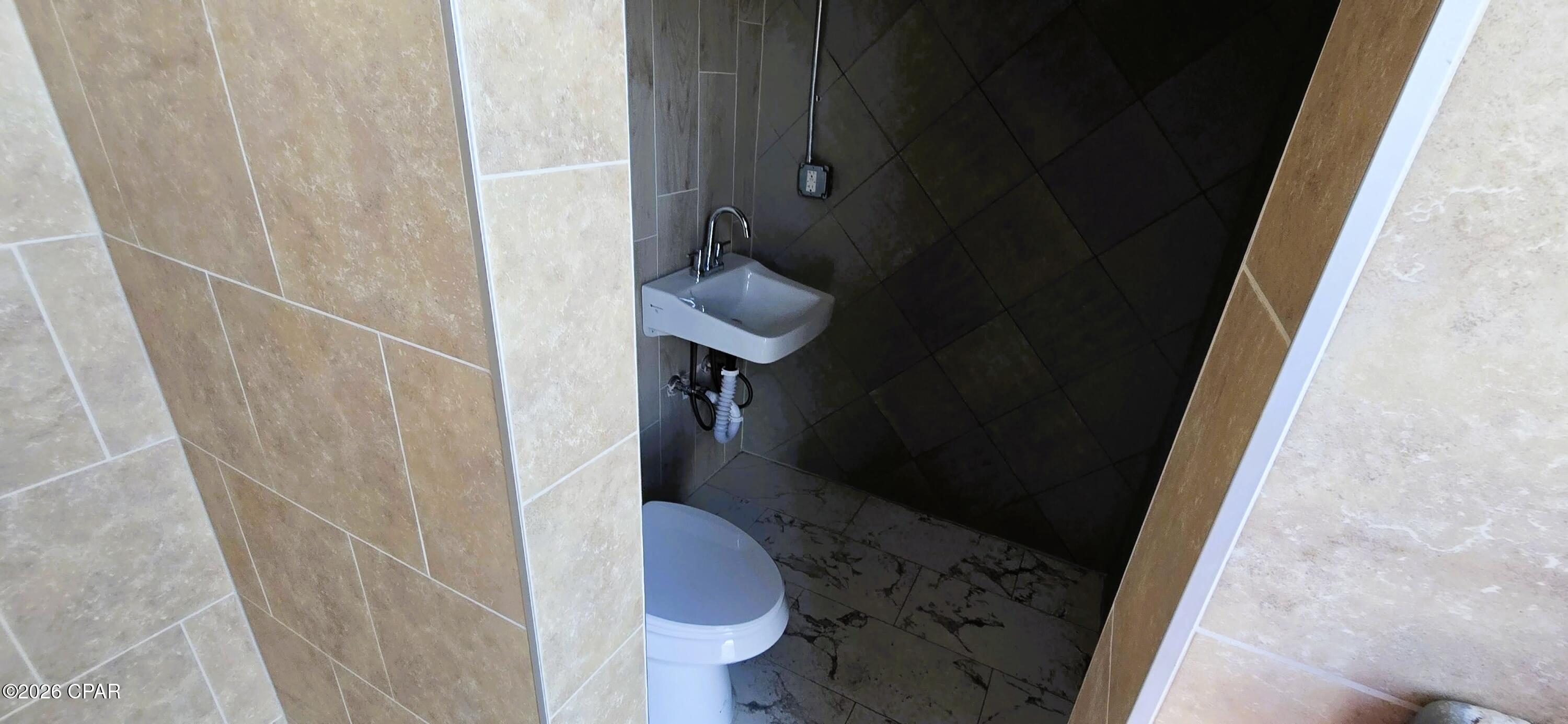 Gcd Plat - Commercial Lease