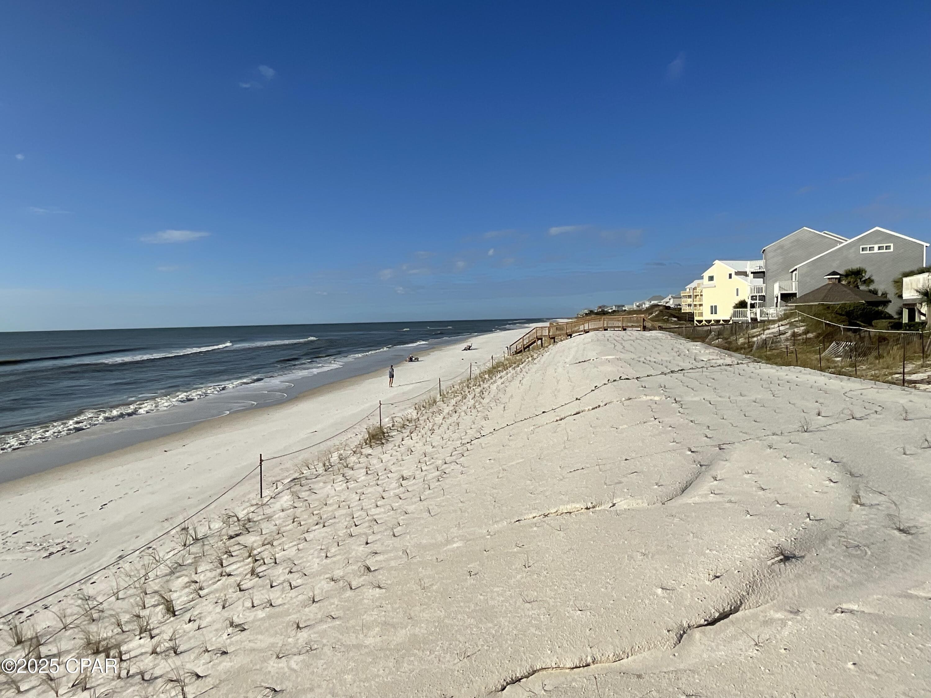 Barrier Dunes - Residential