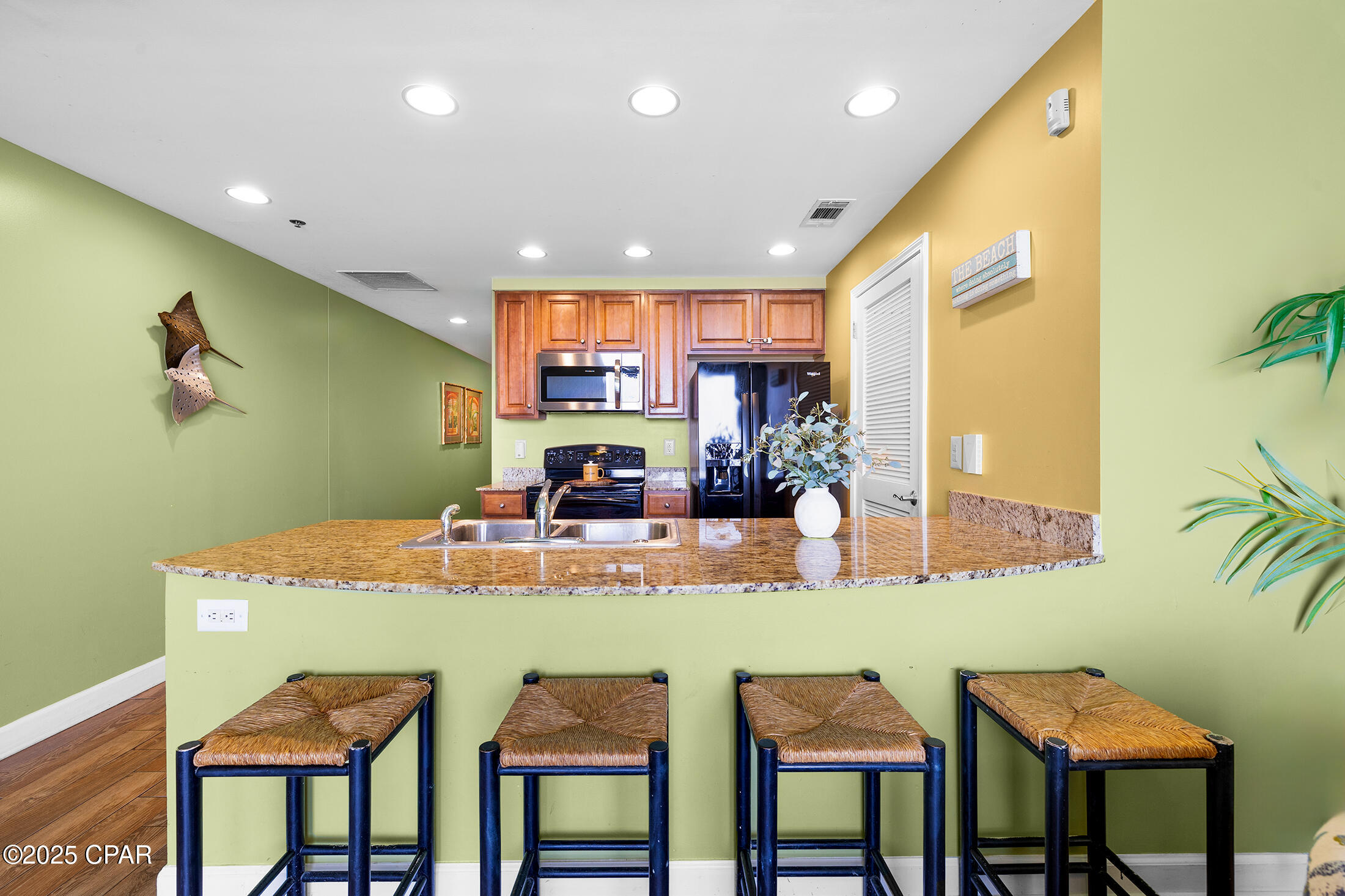 Splash Condo - Residential