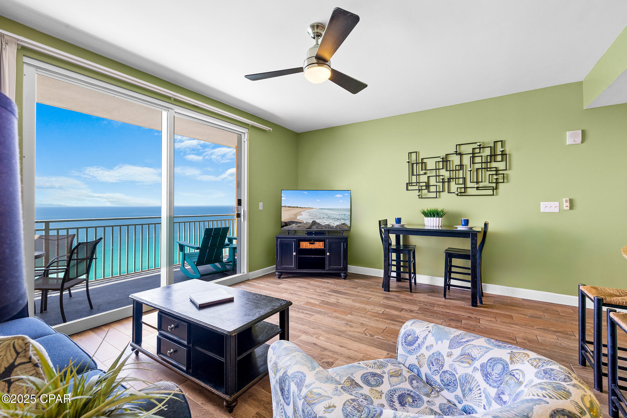 Splash Condo - Residential