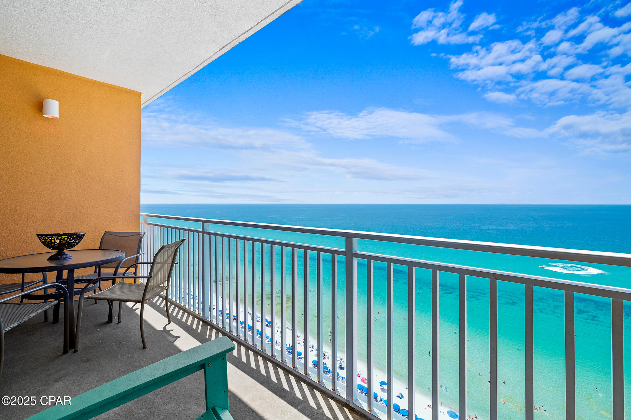 Splash Condo - Residential