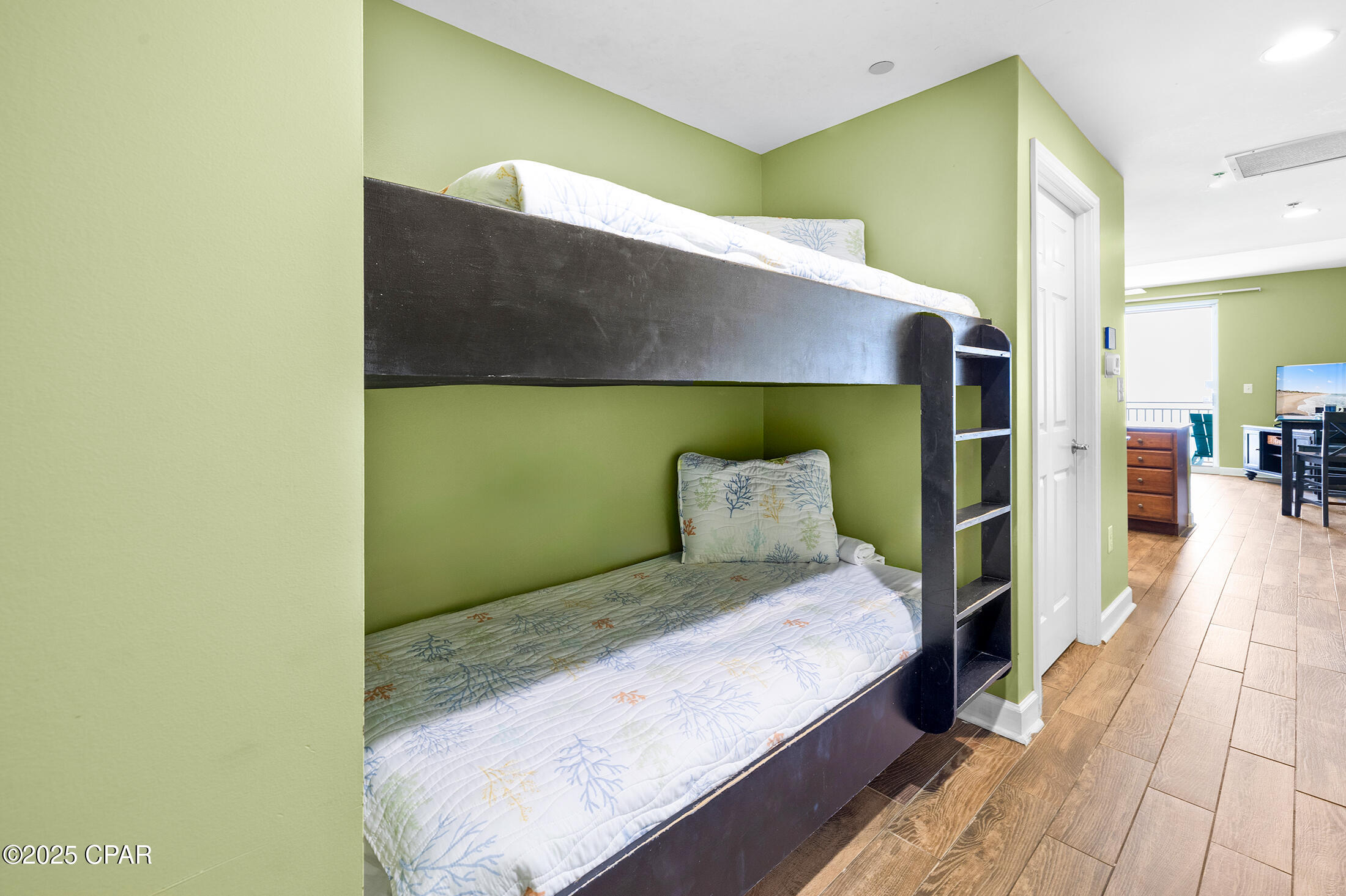 Splash Condo - Residential