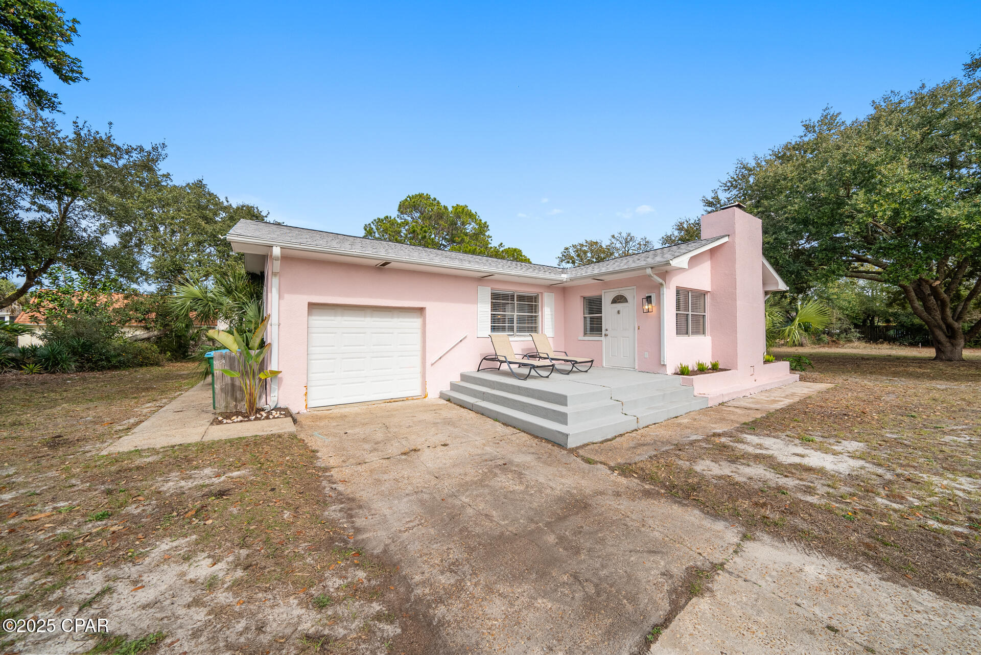 Santa Monica Beach - Residential