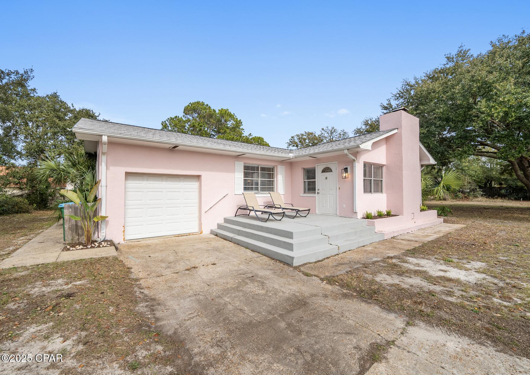 Santa Monica Beach - Residential