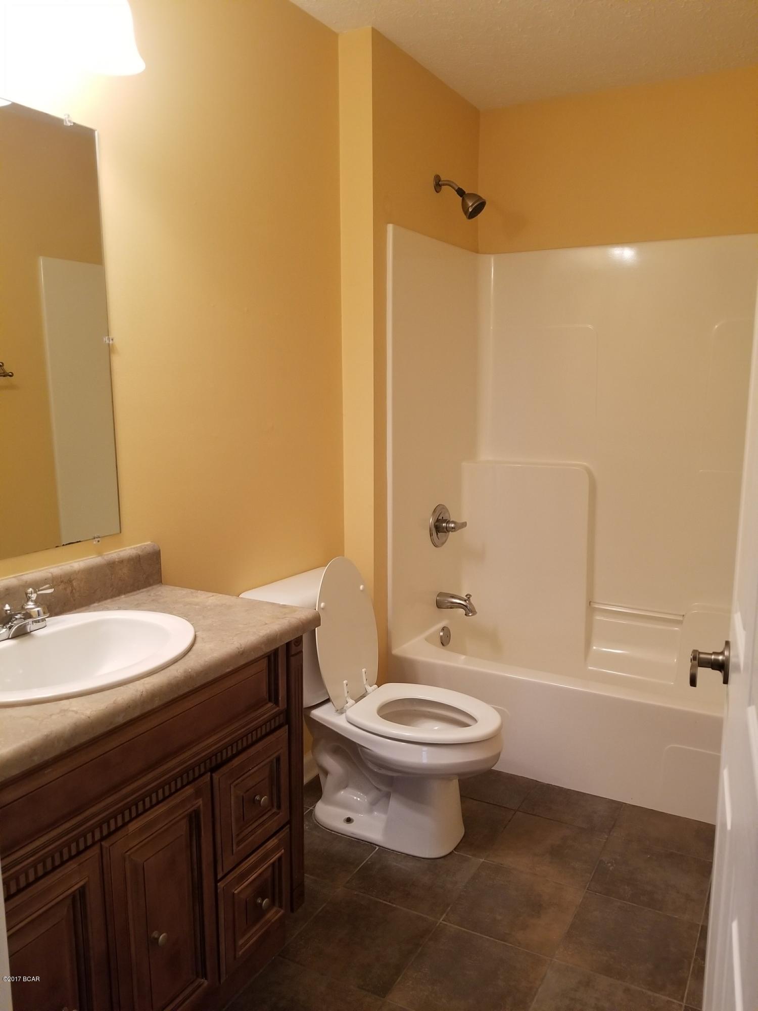 [No Recorded Subdiv] - Residential Lease